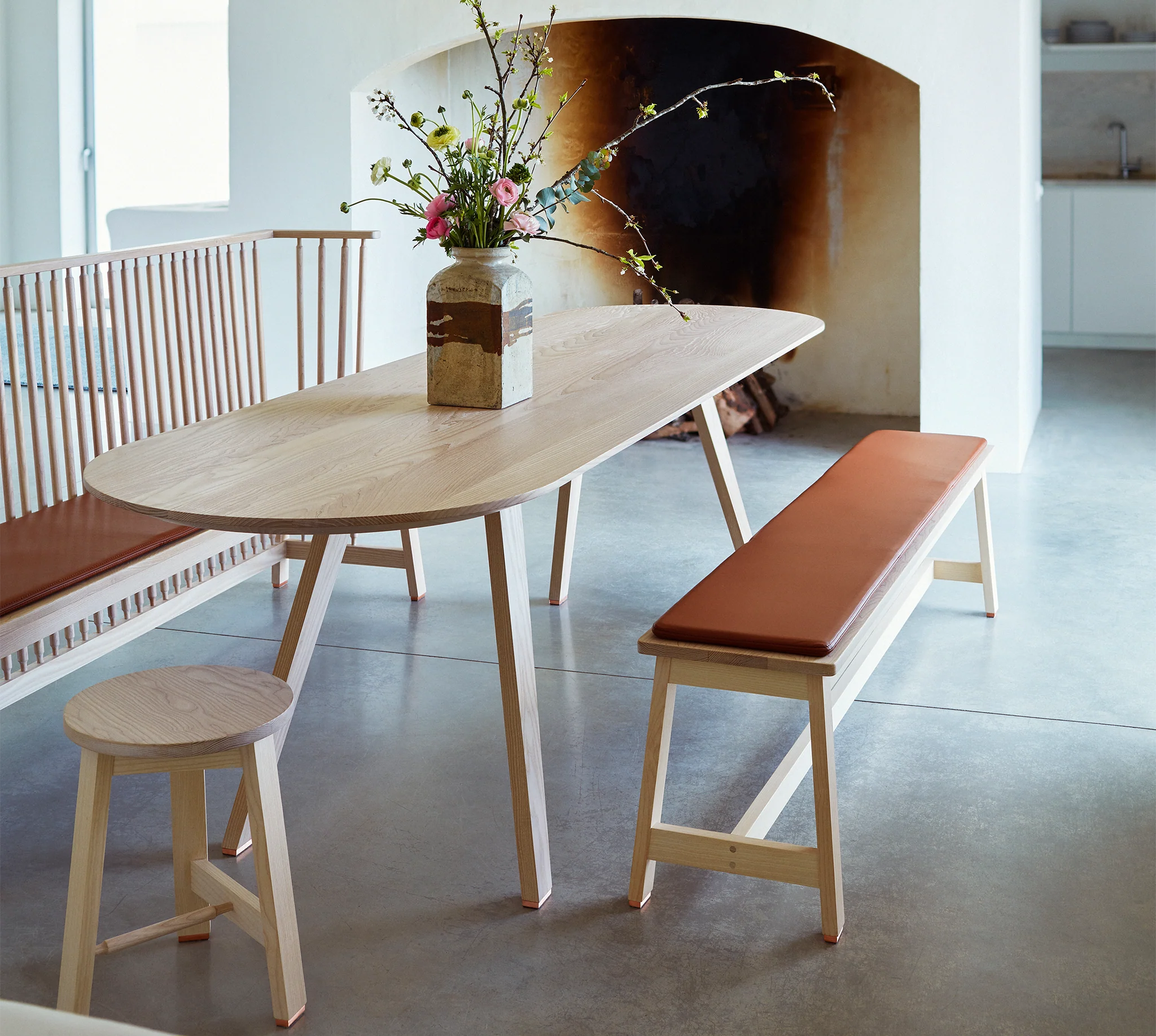 443 Bench by Ilse Crawford - Image 2