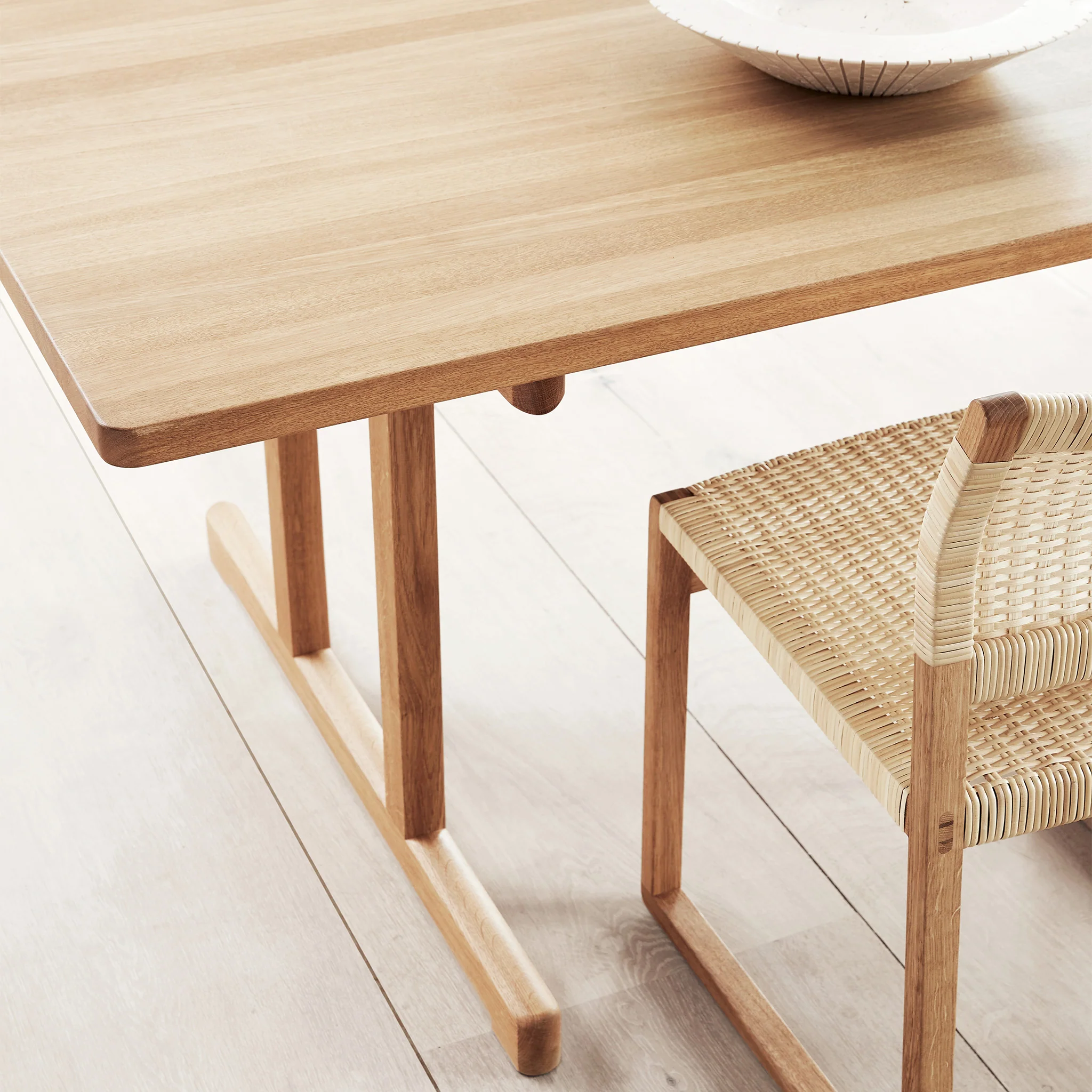 6286 Mogensen Table by Fredericia - Image 5
