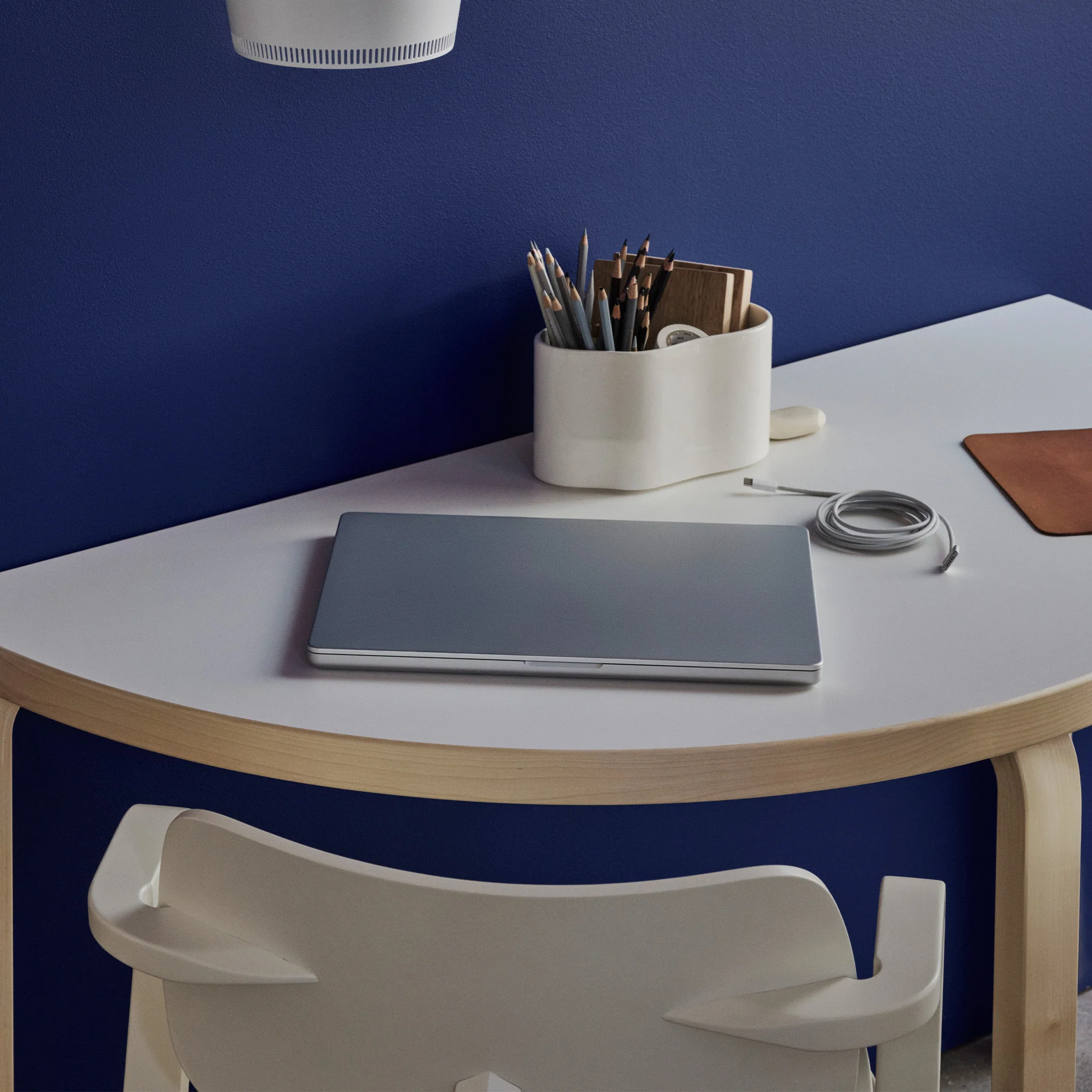 A330S “Golden Bell“ Pendant Light by Artek - Image 4