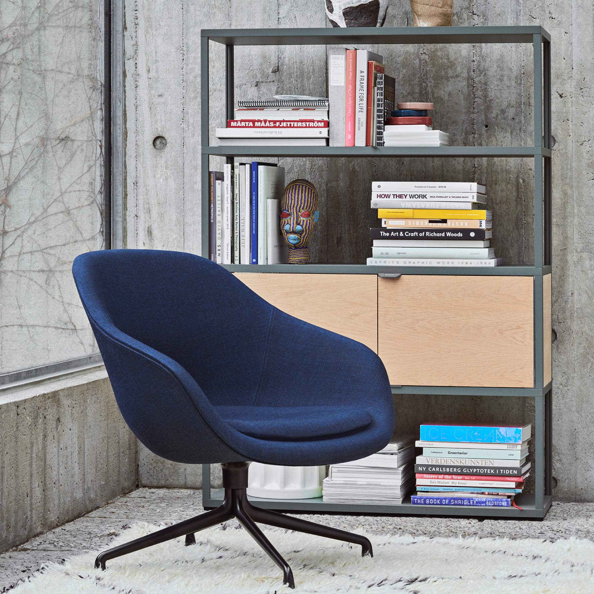 About a Lounge Chair AAL 81 by Hay - Image 3
