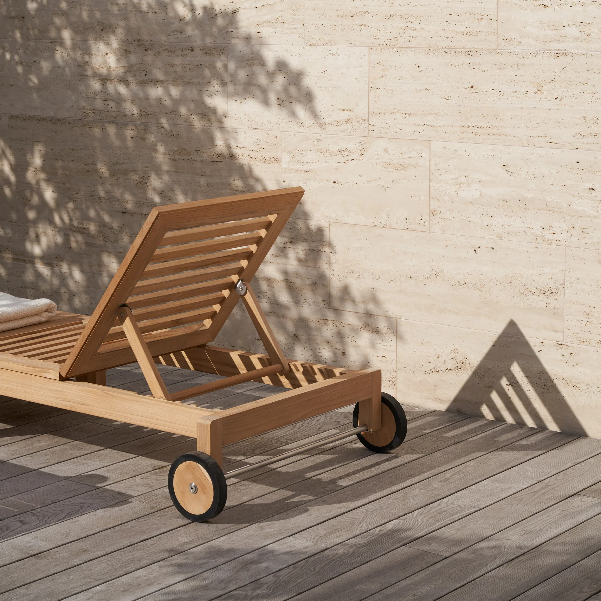 AH604 & AH604F Lounger and Footrest by Alfred Homann - Image 5