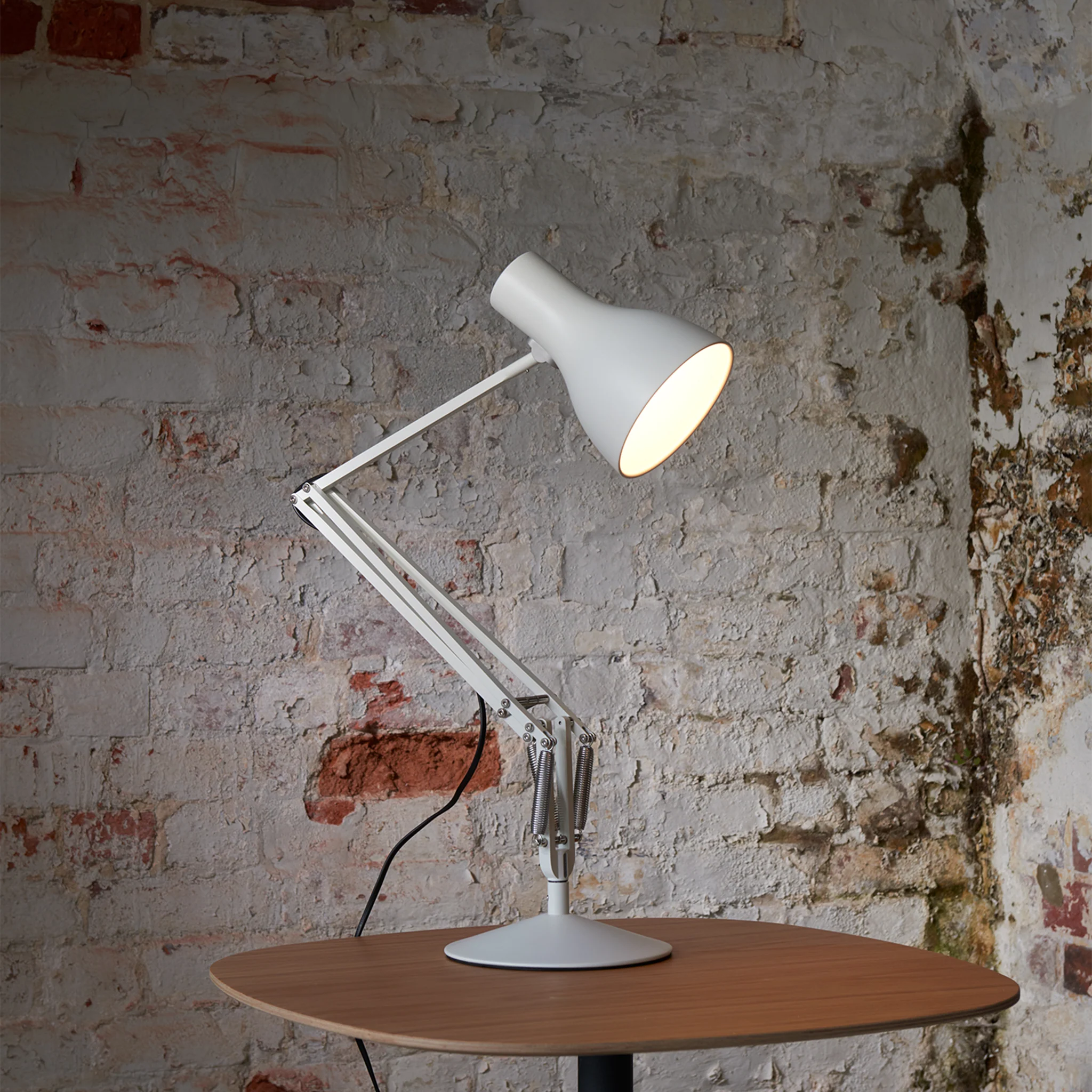 Type 75™ Desk Lamp by Kenneth Grange - Image 11