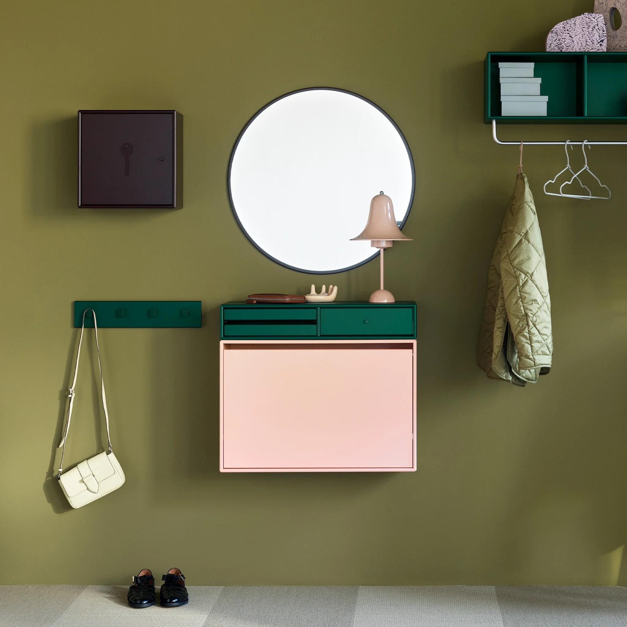 Around Mirror by Montana Furniture - Image 4