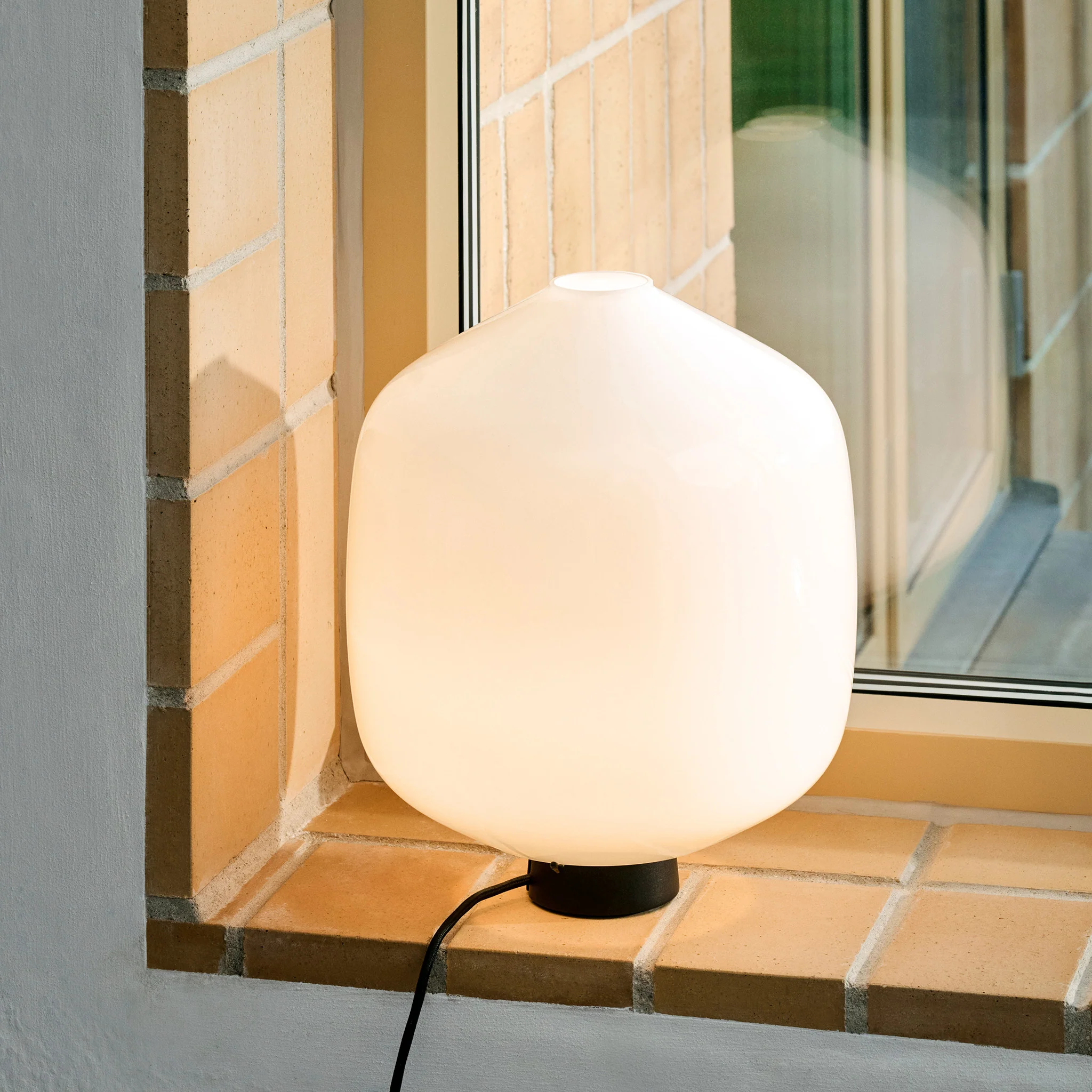 Aspekt Buoy Glass Table Lamp - Image 9