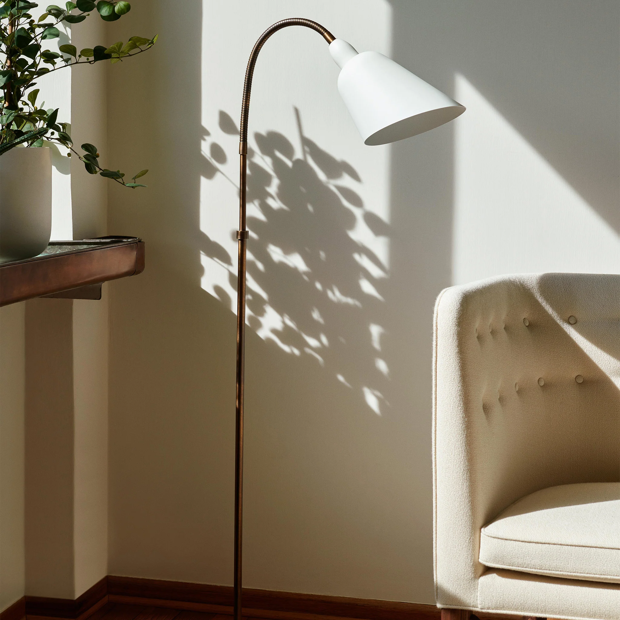 Bellevue Floor Lamp AJ7 by &Tradition - Image 5