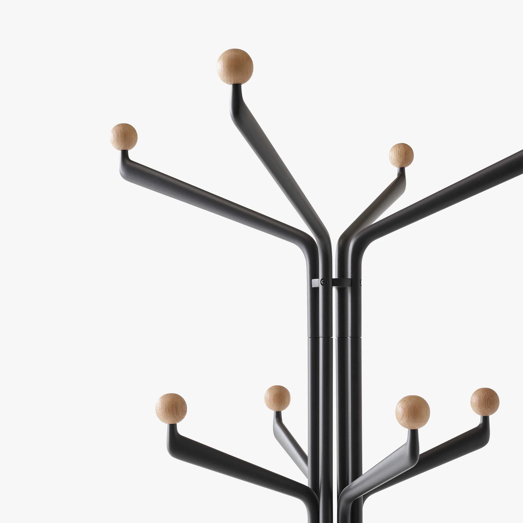 Capture SC77 Coat Stand by Space Copenhagen for &Tradition - Image 4