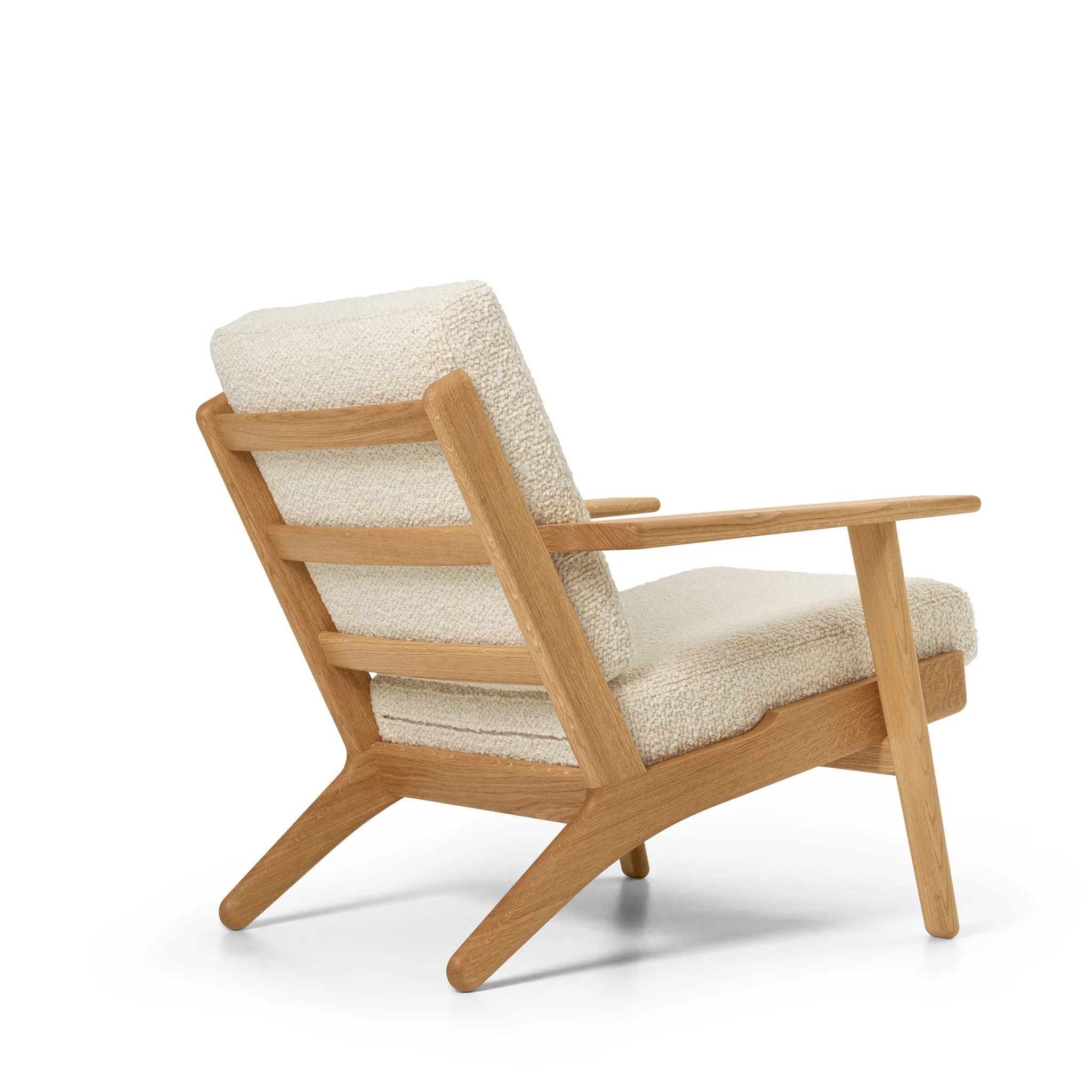 CH290 Low Lounge Chair - Image 2