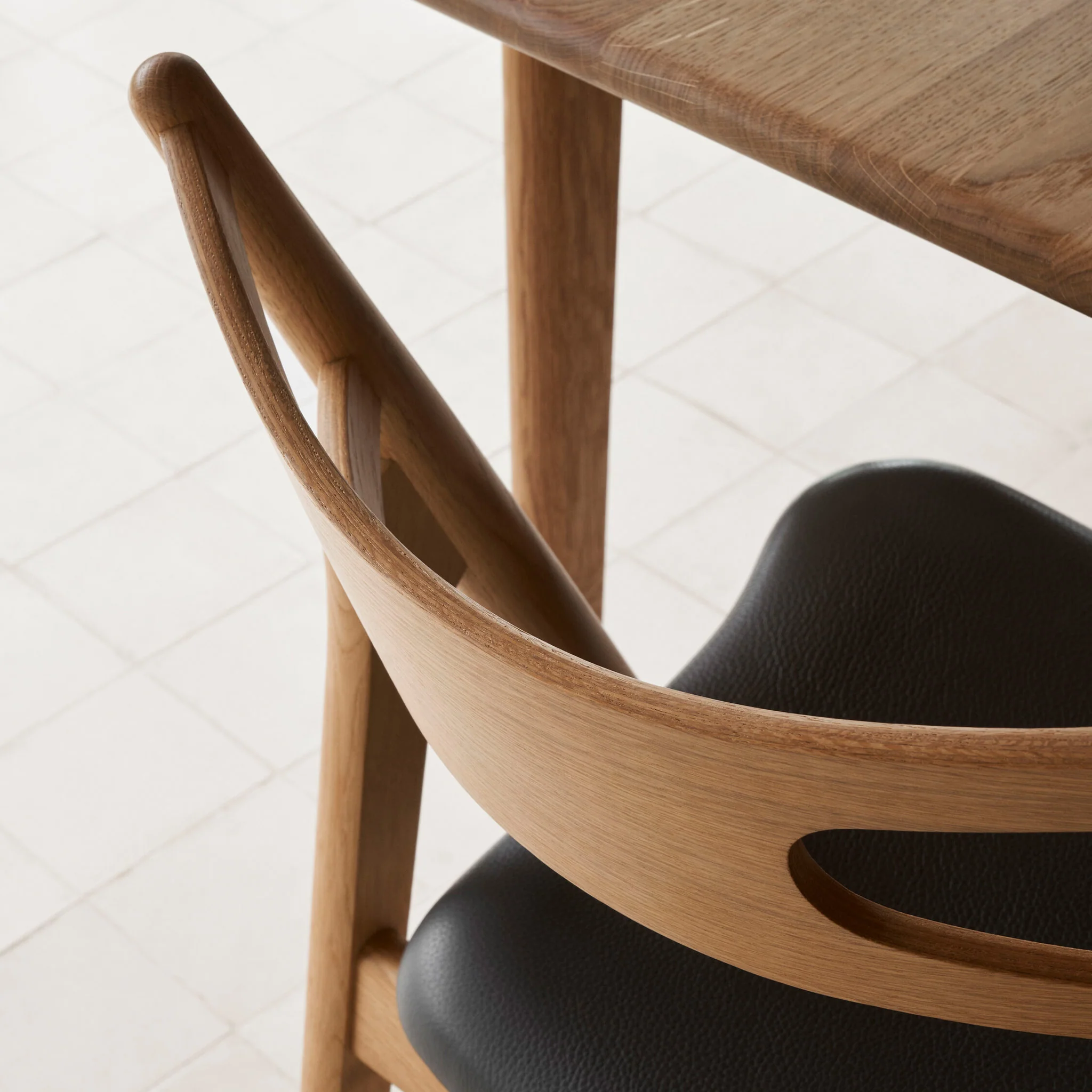 CH29P Sawbuck Chair Upholstered by Carl Hansen & Søn - Image 9