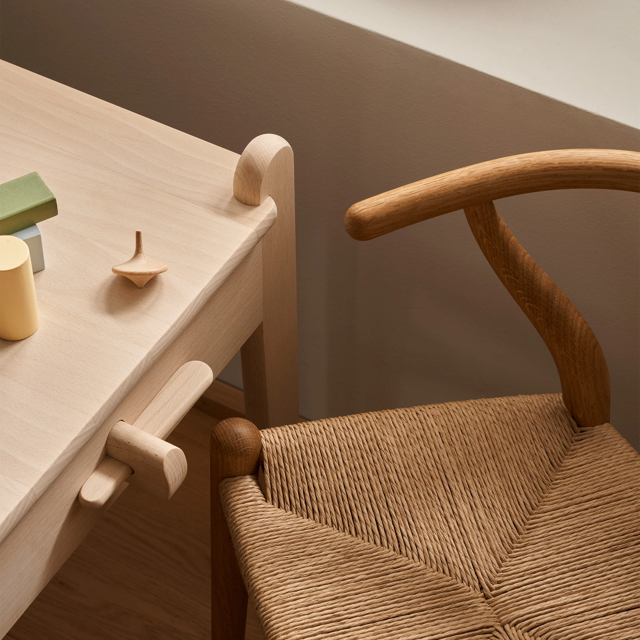CH411 Peters Table by Carl Hansen & Søn - Image 6