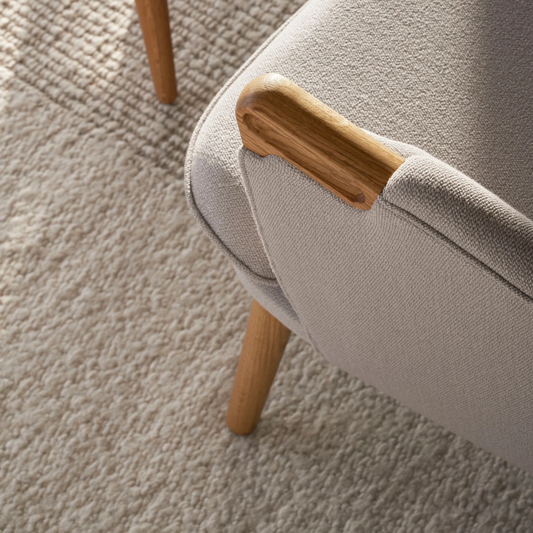 CH72 Sofa by Carl Hansen & Søn - Image 5