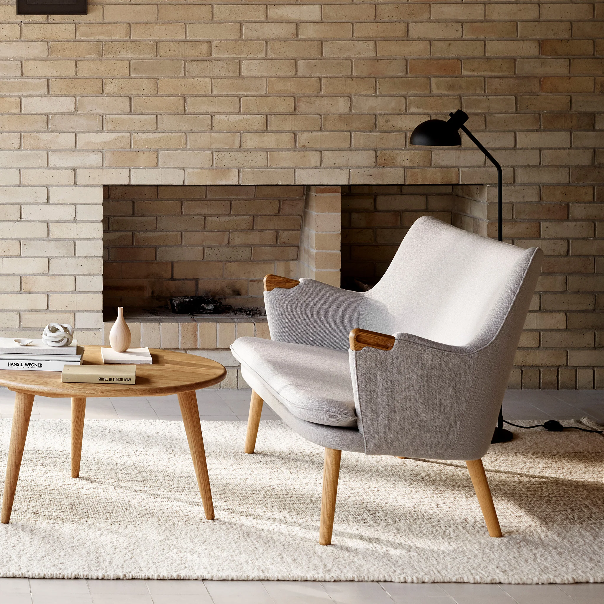 CH72 Sofa by Carl Hansen & Søn - Image 7