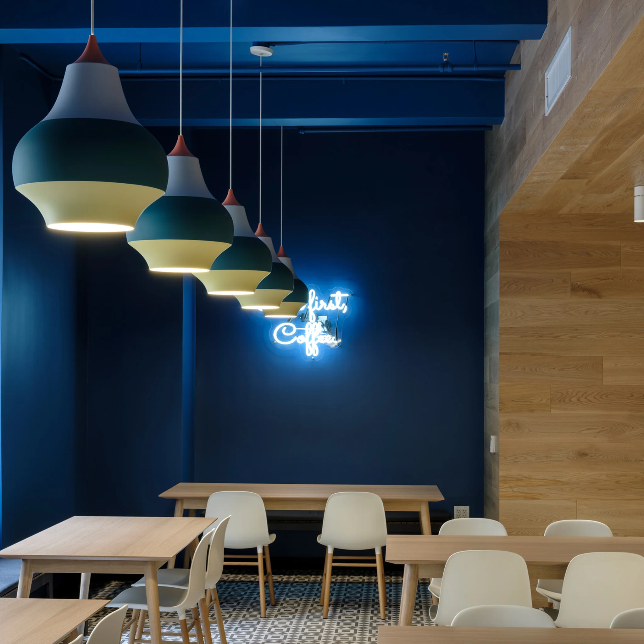 Clearance Cirque Pendant Light / Small D150mm / Model B by Louis Poulsen - Image 2