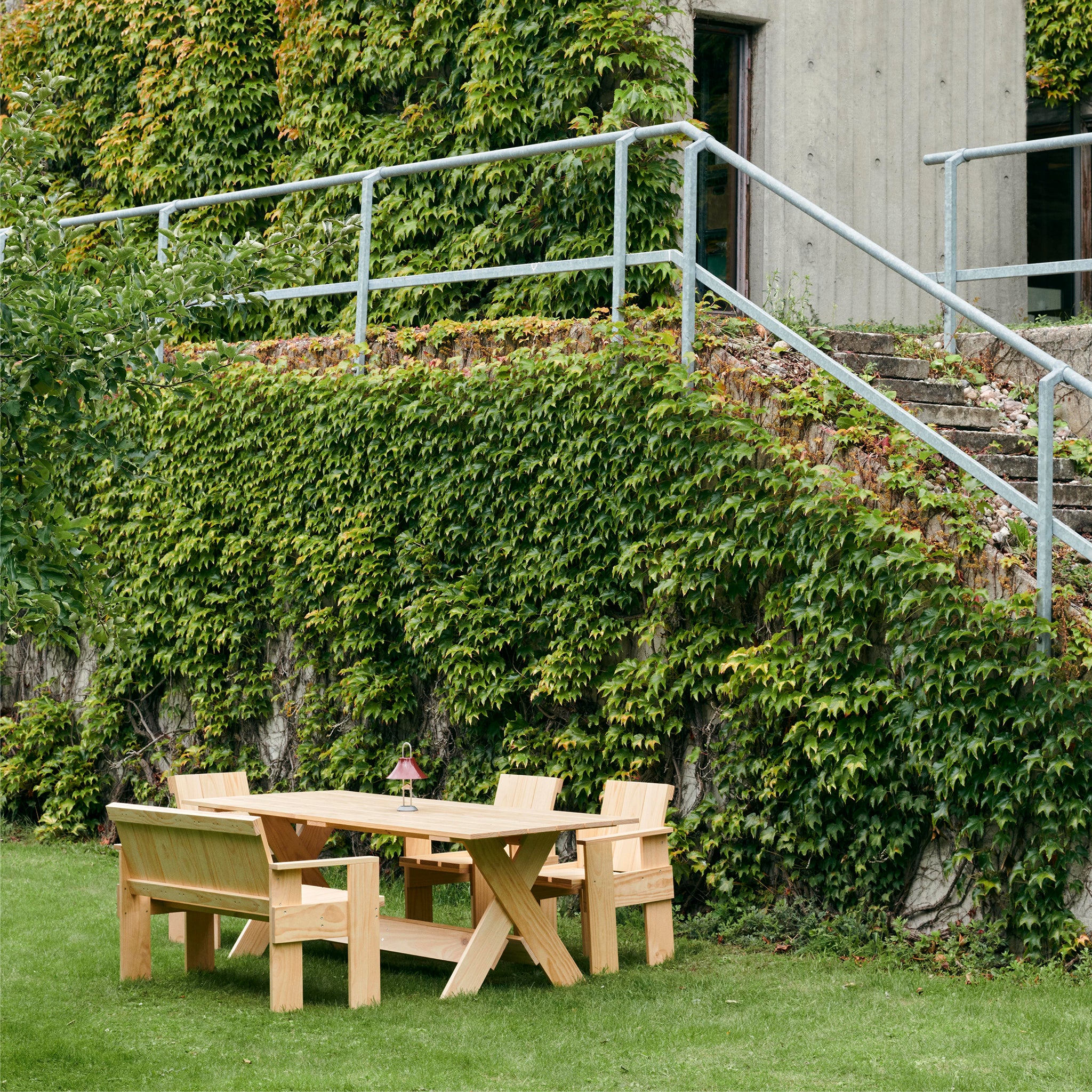 Crate Dining Bench by Rietveld Originals x HAY - Image 9