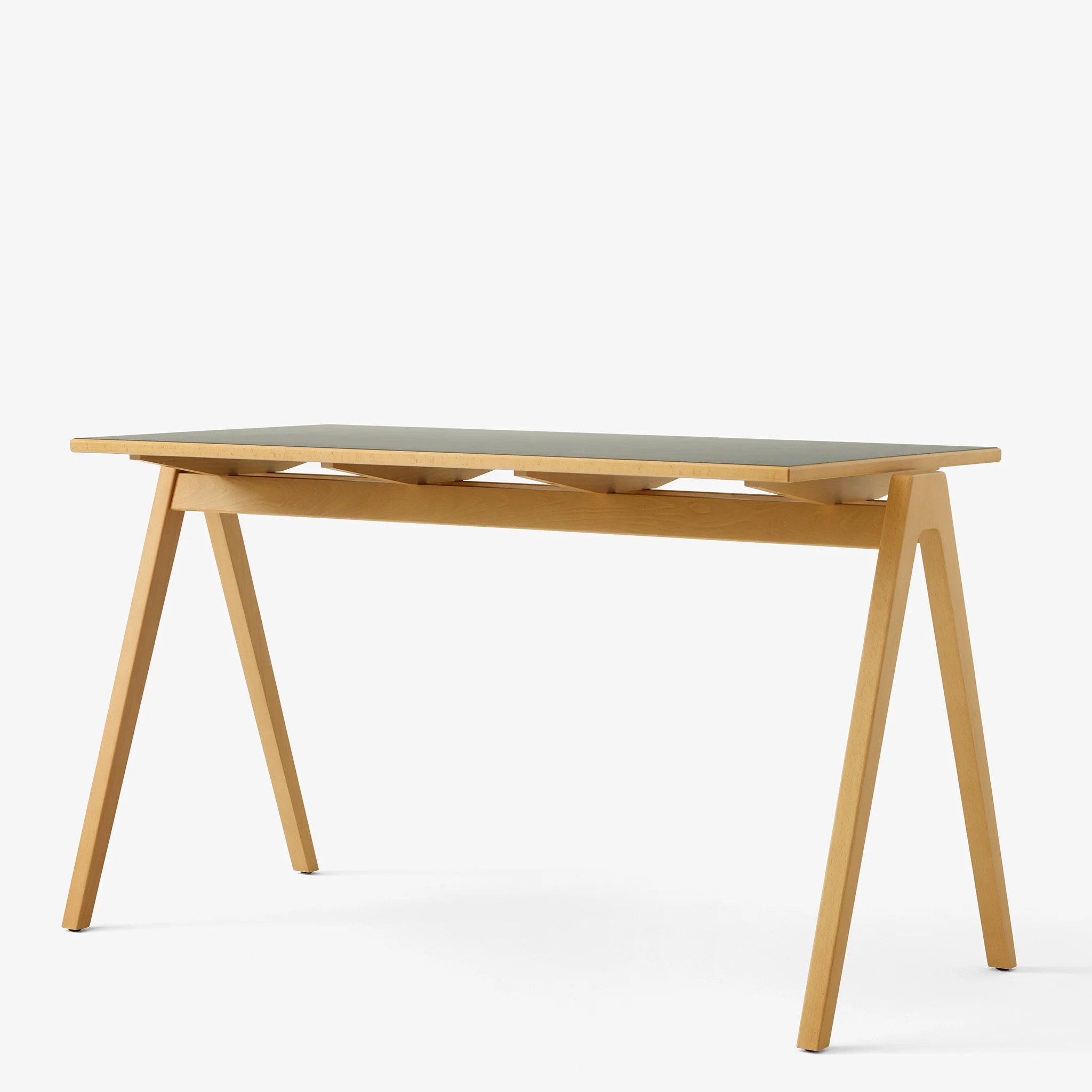 Daystak Table RD2 by Robin Day