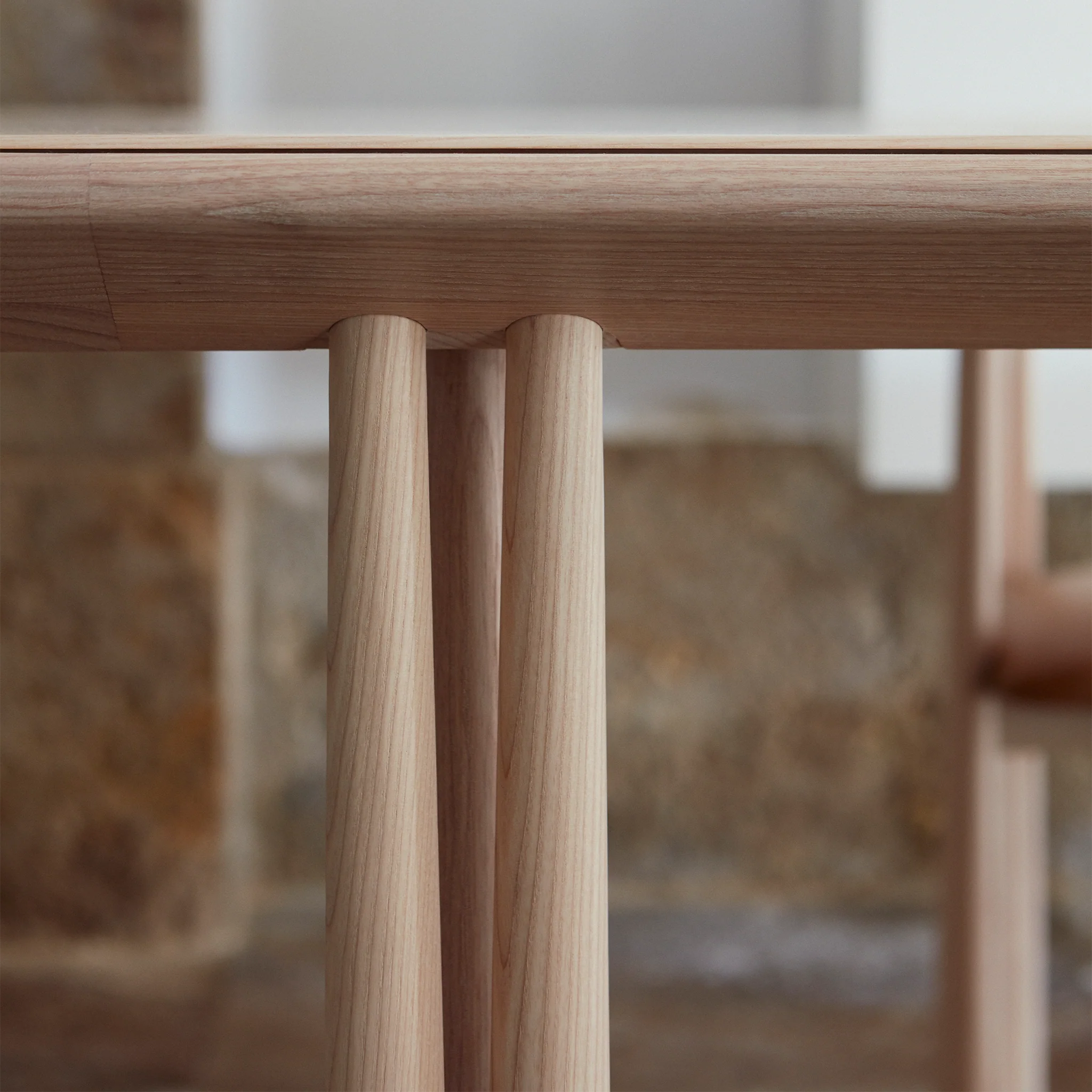 Elliot Dining Table Oblong by De La Espada - Image 7