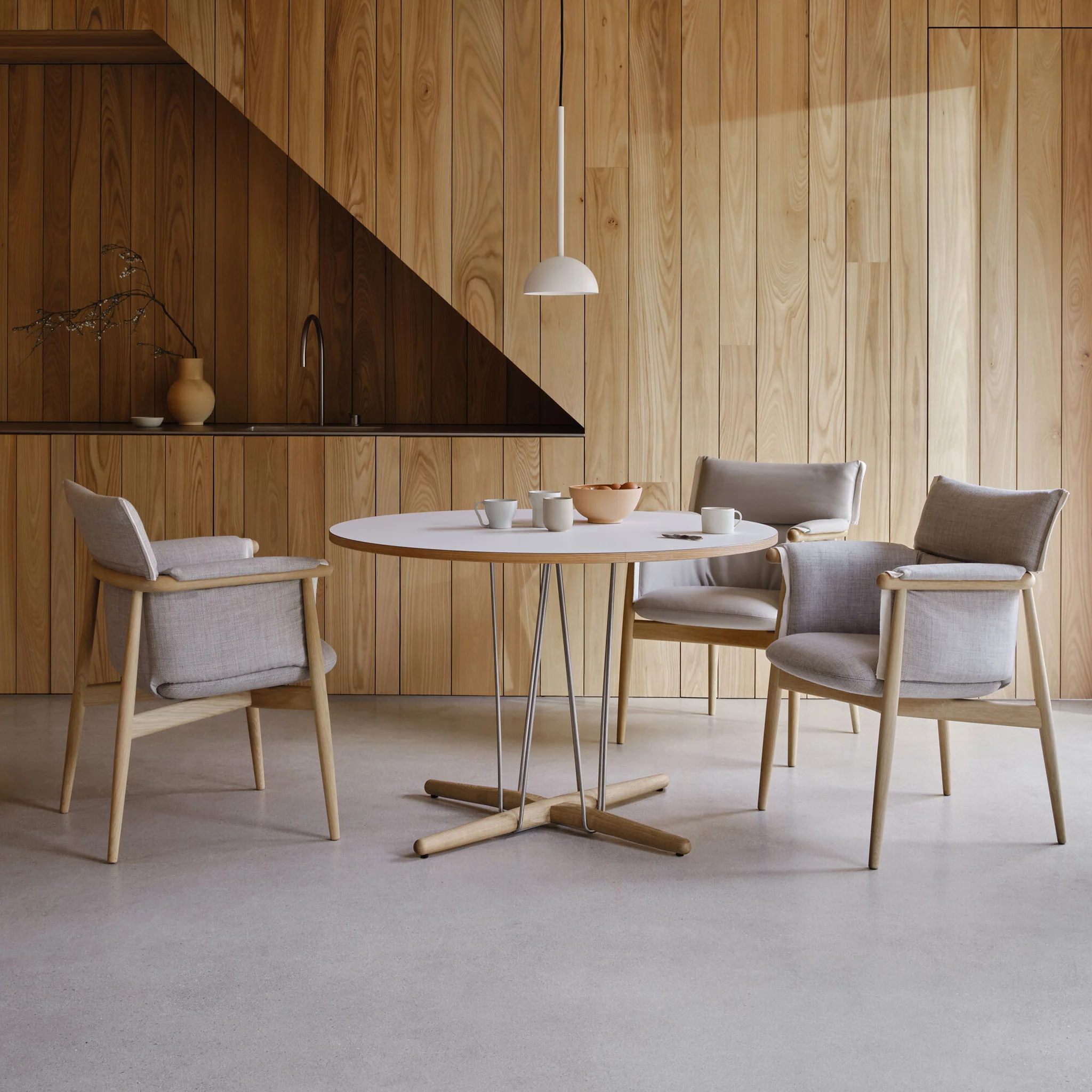 Embrace Armchair E005 by Carl Hansen & Søn - Image 9