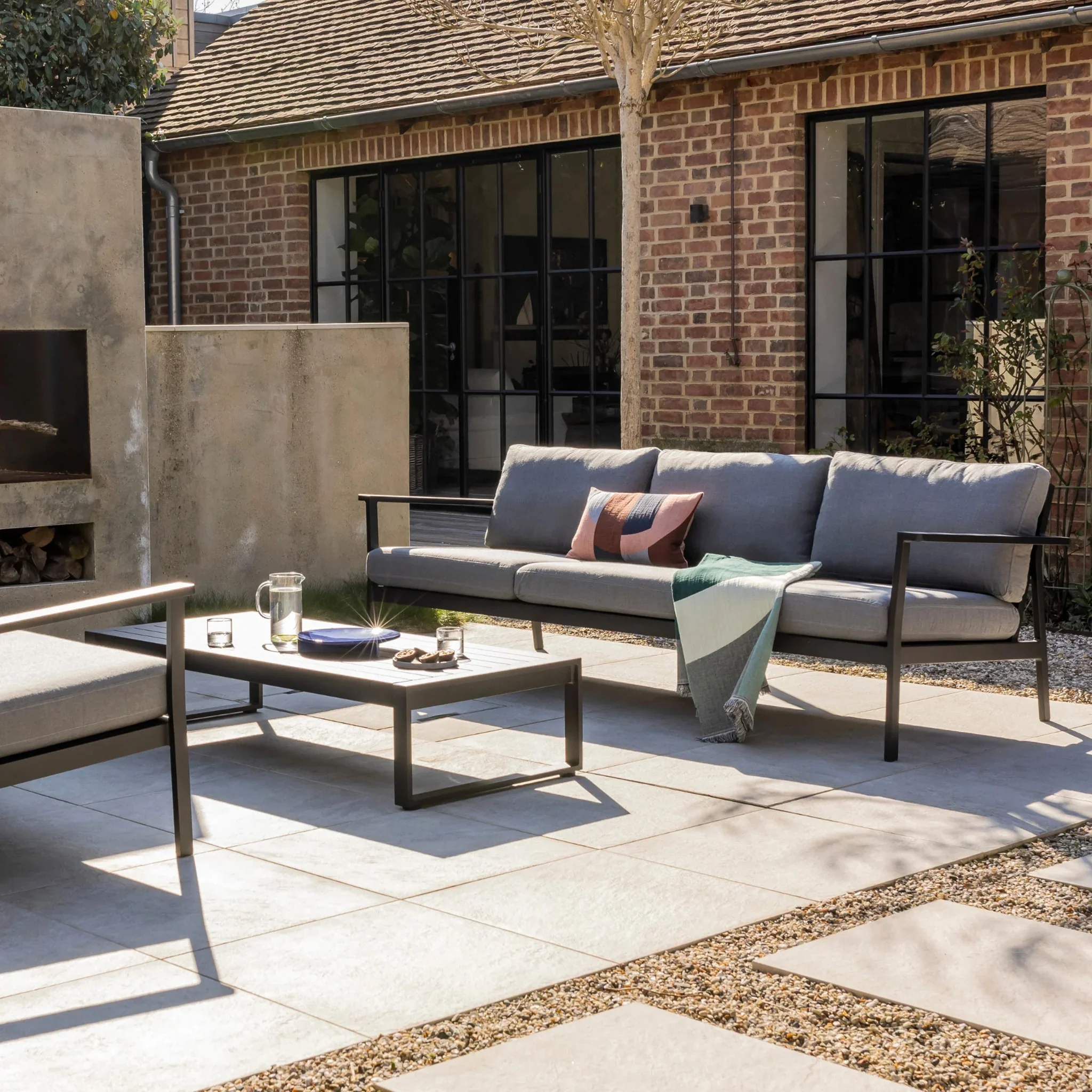 Eos 3-Seater Sofa by Case - Image 9