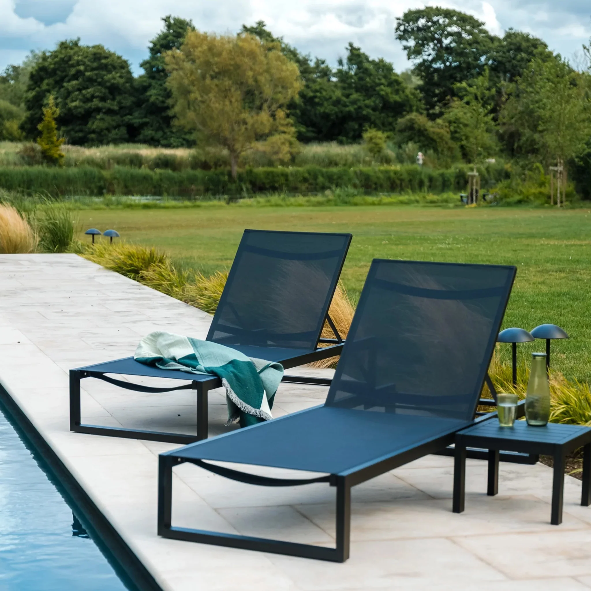 Eos Sun Lounger by Case - Image 7