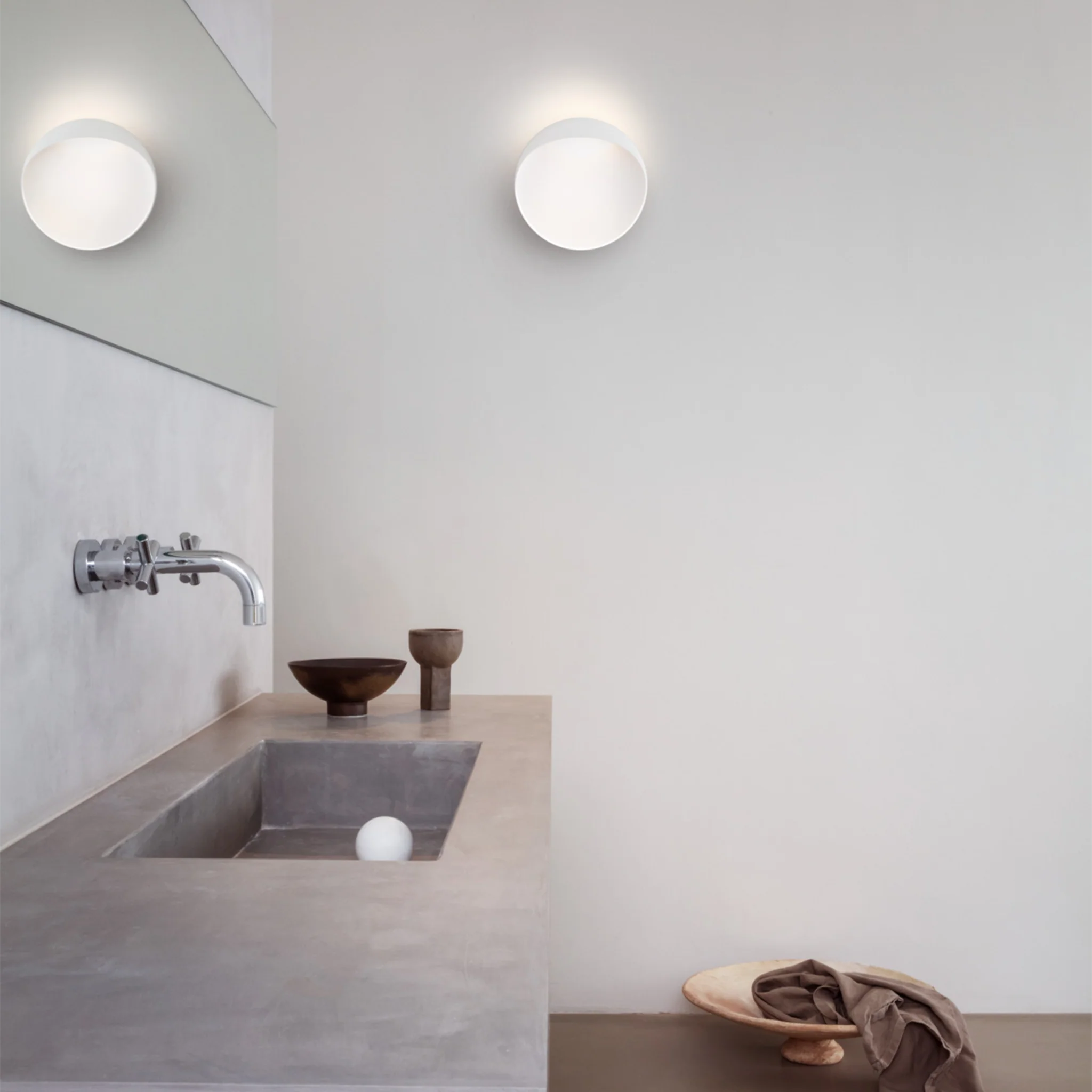 Flindt Wall Light by Louis Poulsen - Image 3