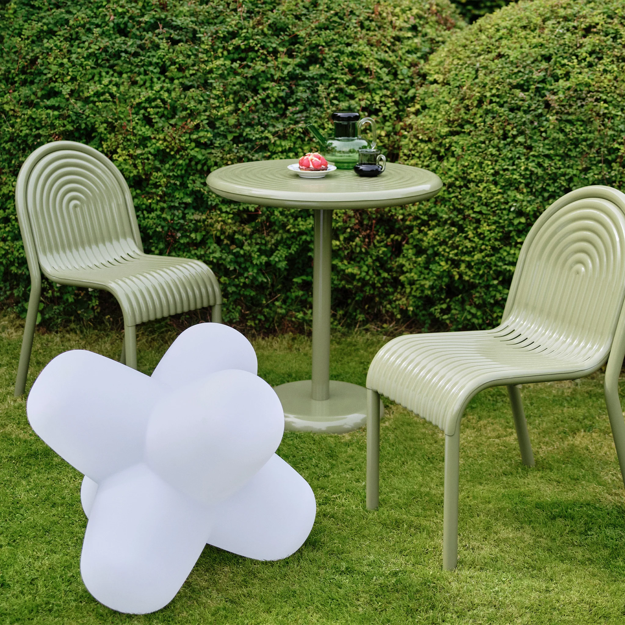 Groove Round Dining Table by Tom Dixon - Image 2