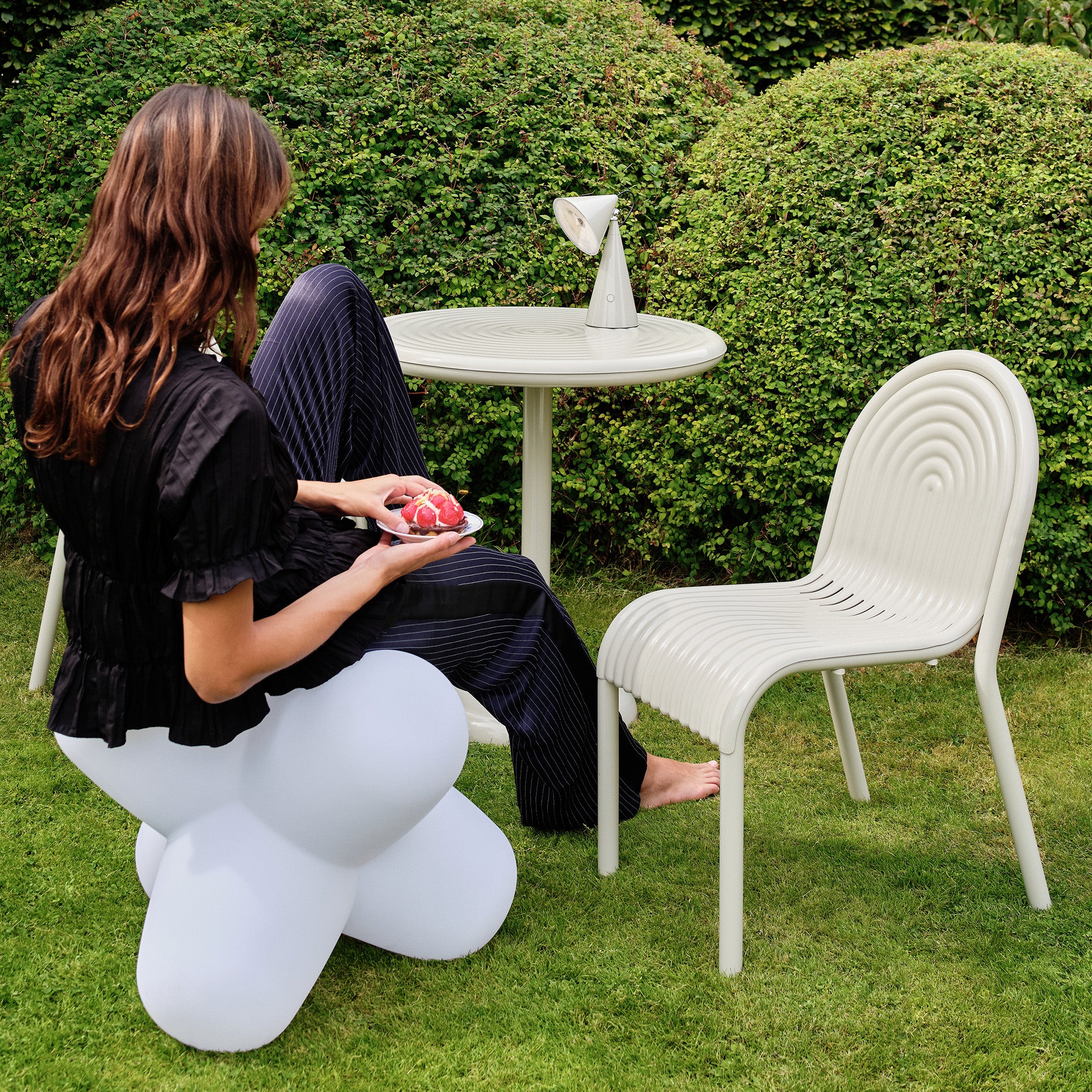 Groove Round Dining Table by Tom Dixon - Image 6