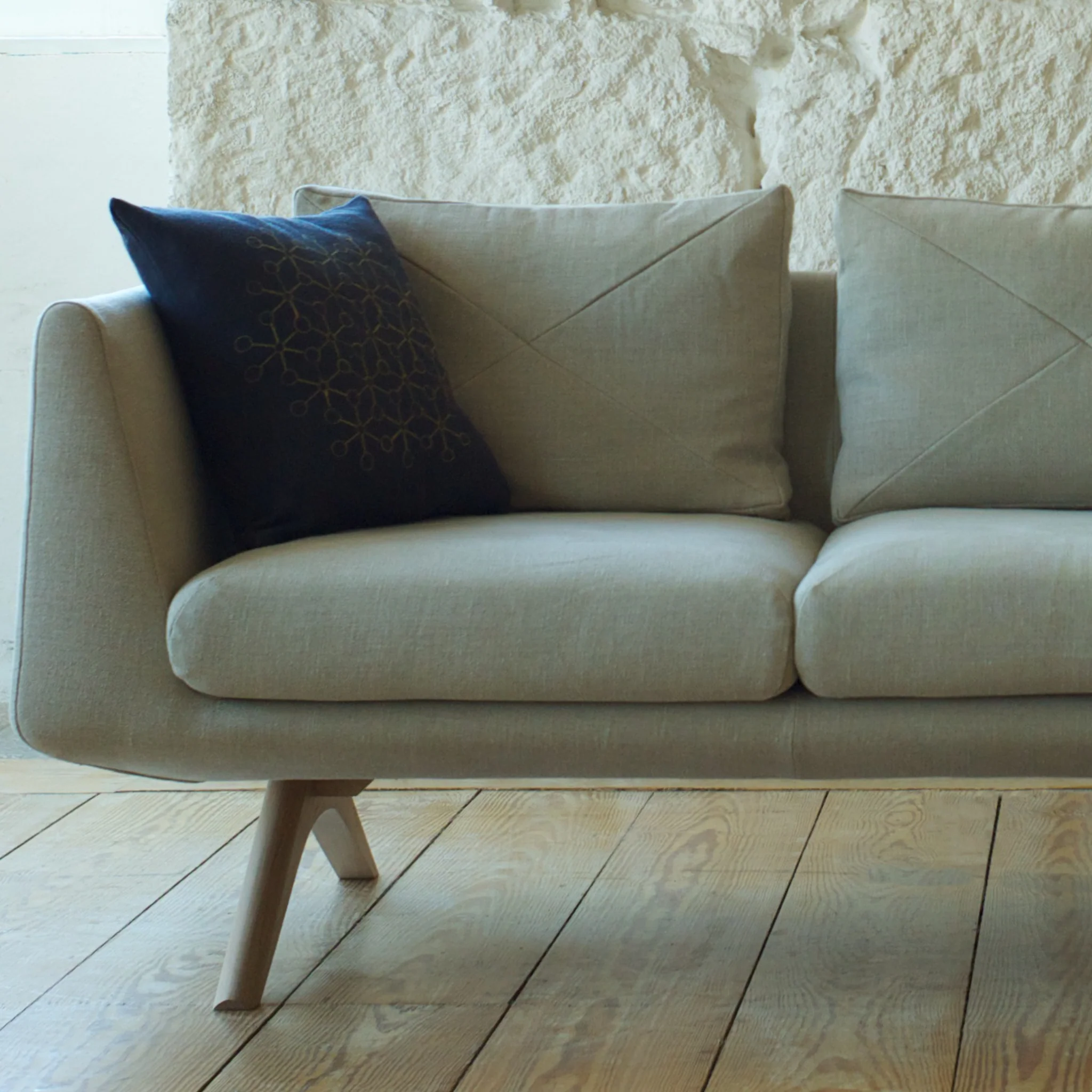 Hepburn Three Seater Sofa by Matthew Hilton - Image 4