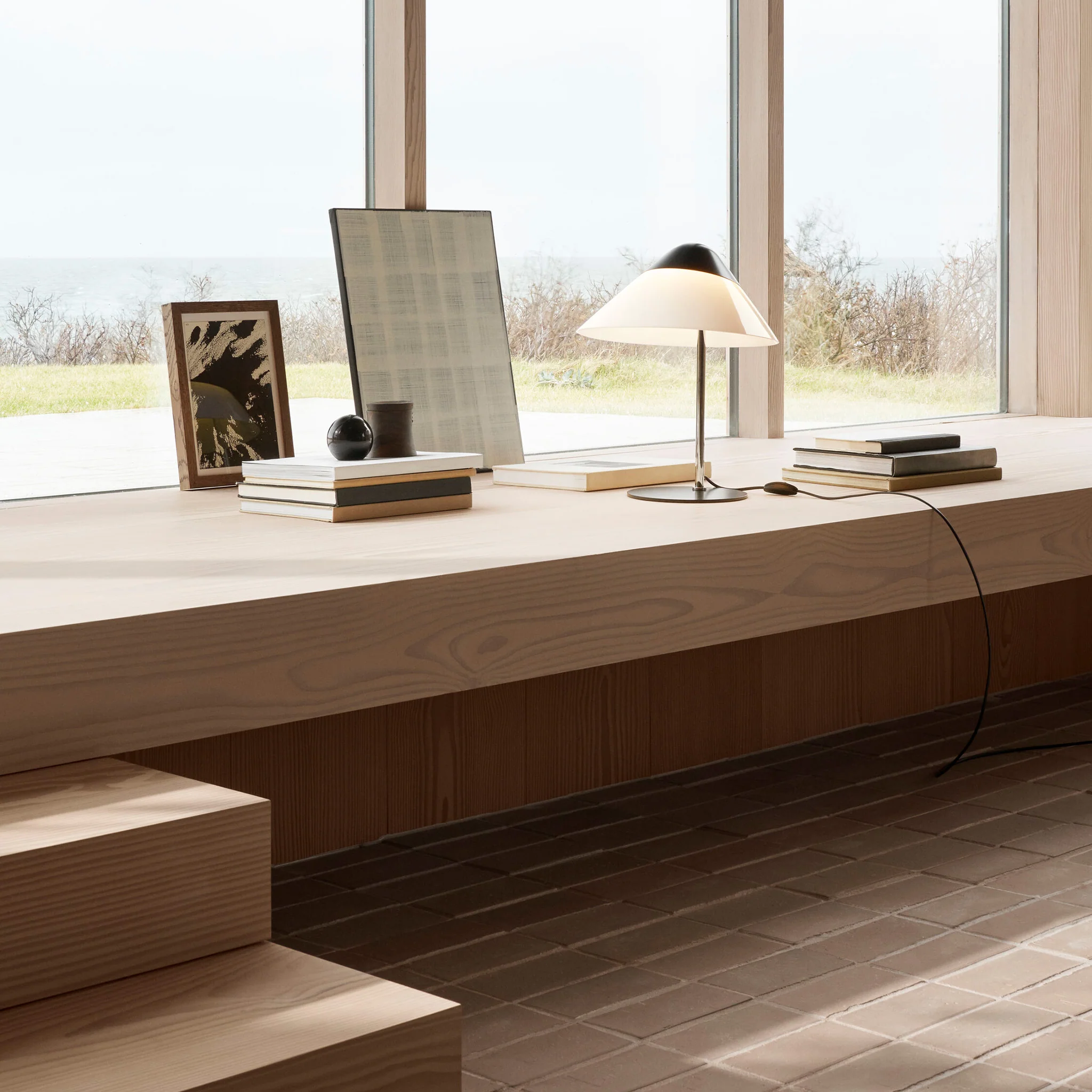 HJWO2 Opala Table Lamp Midi by Hans J. Wegner - Image 4