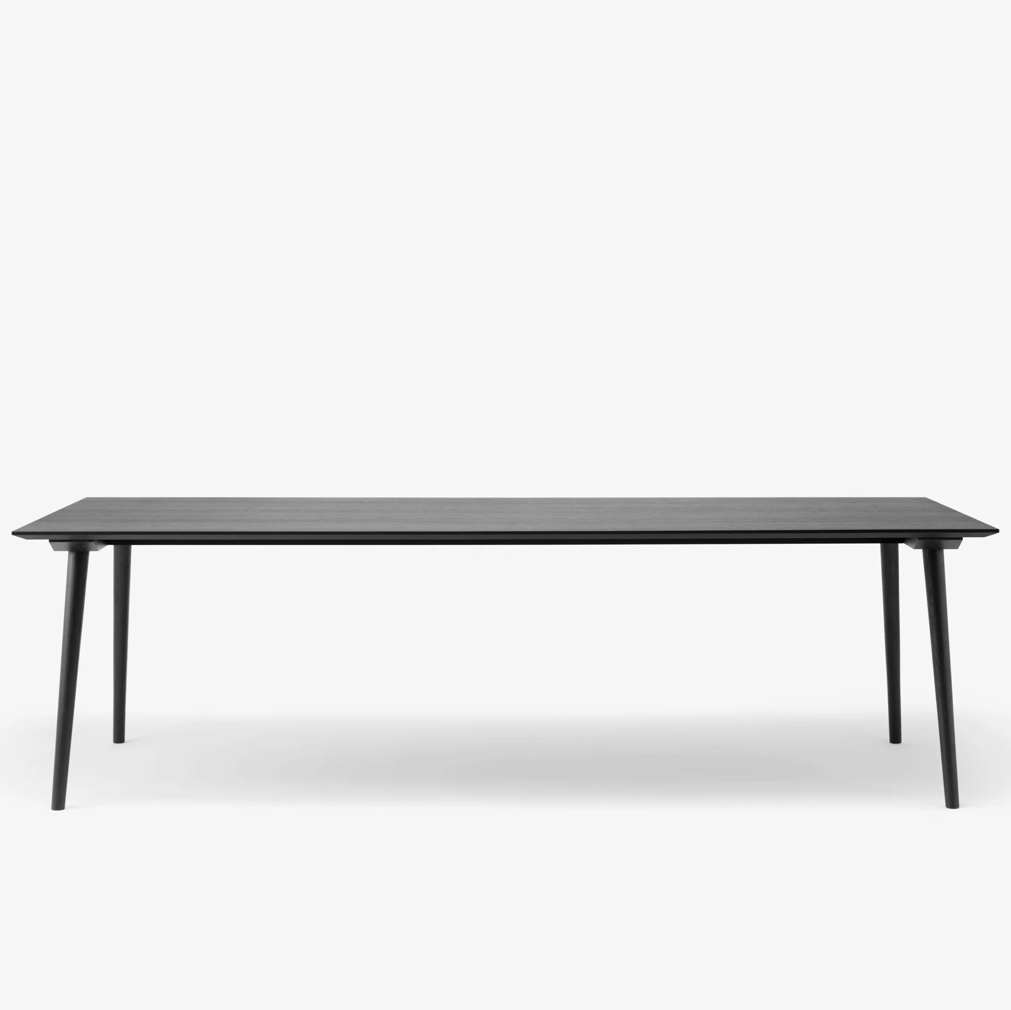 In Between Rectangular Dining Tables SK5 and SK6 by &Tradition - Image 3