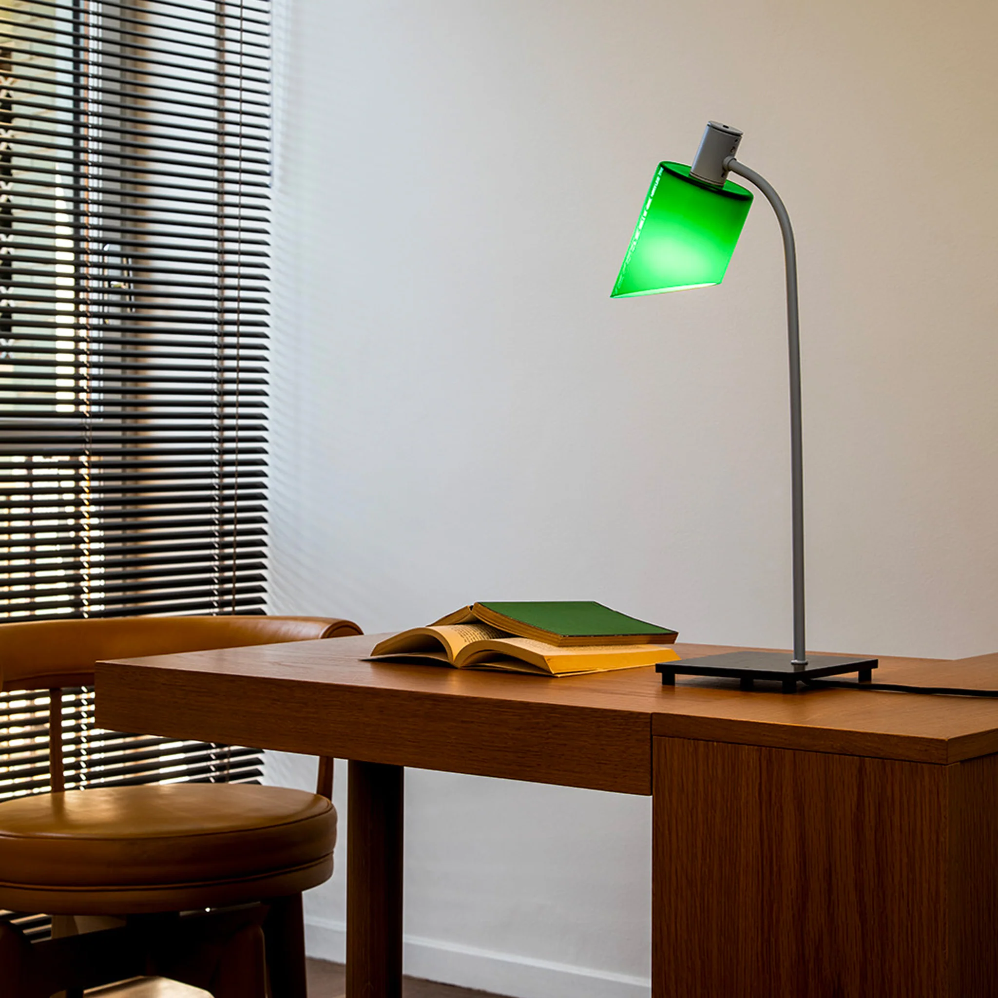 Lampe De Bureau Table Lamp by Charlotte Perriand - Image 4
