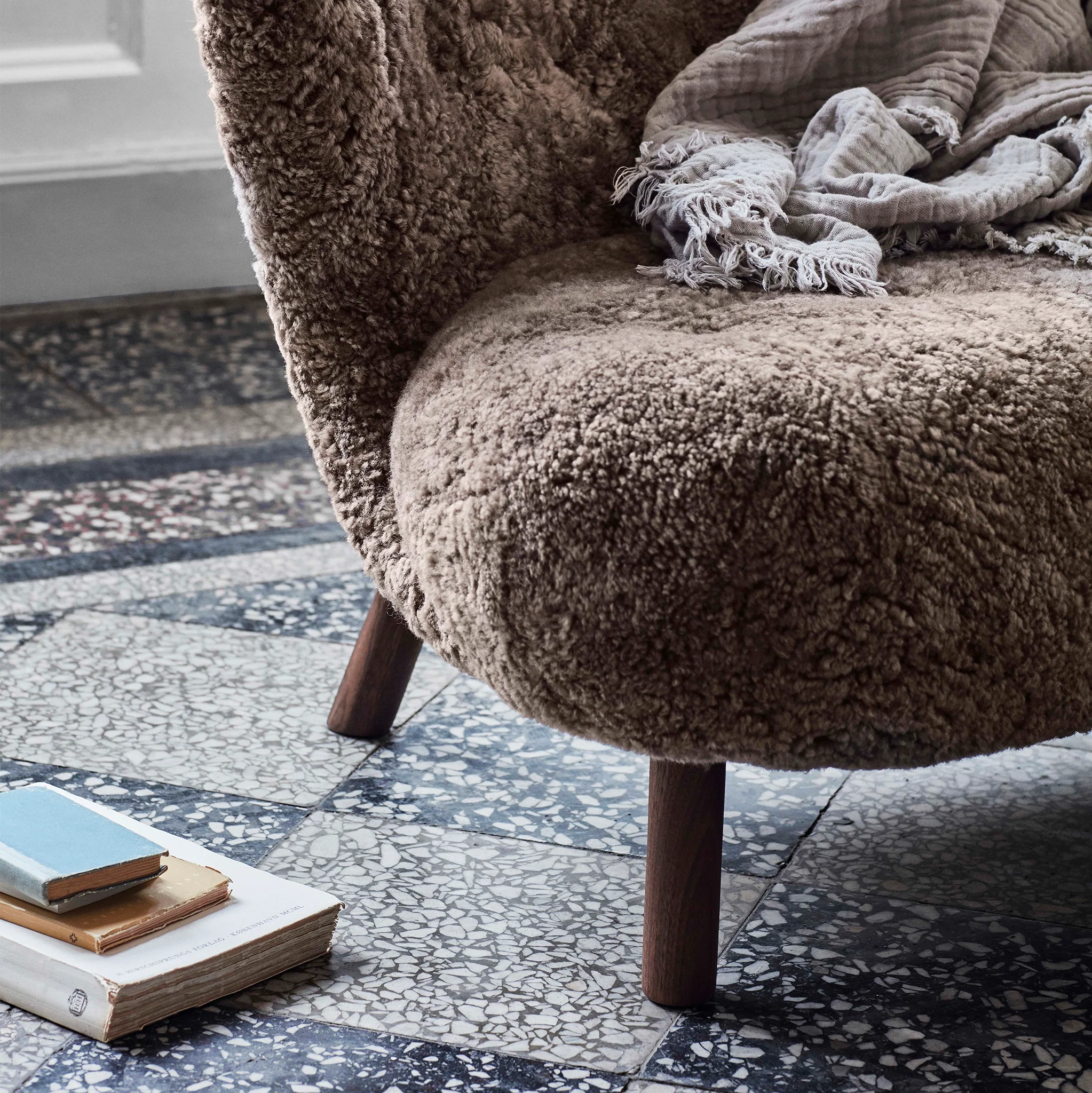 Little Petra VB1 Chair by &Tradition - Image 3
