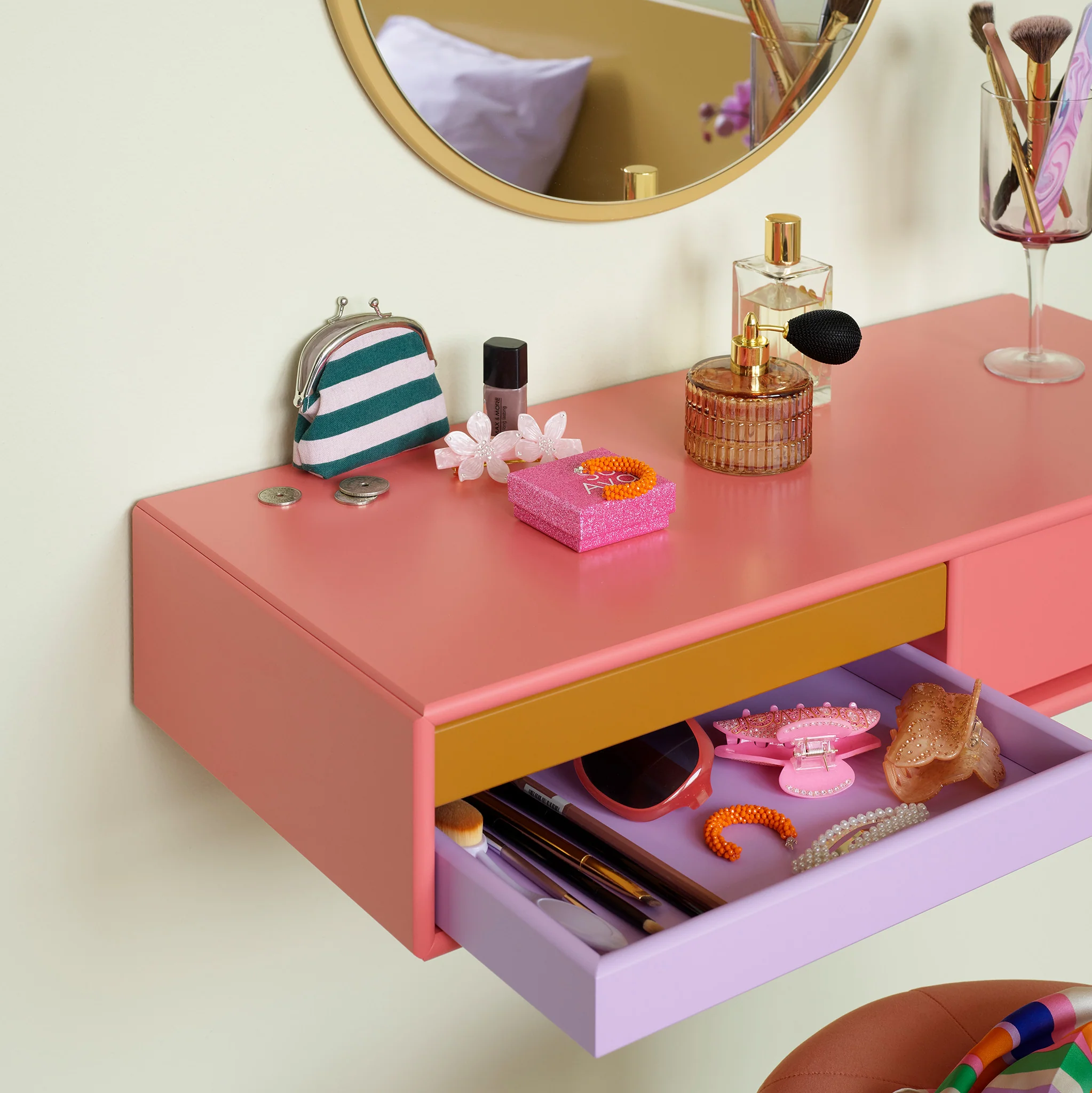 Makeup Dressing Table by Montana Furniture - Image 5