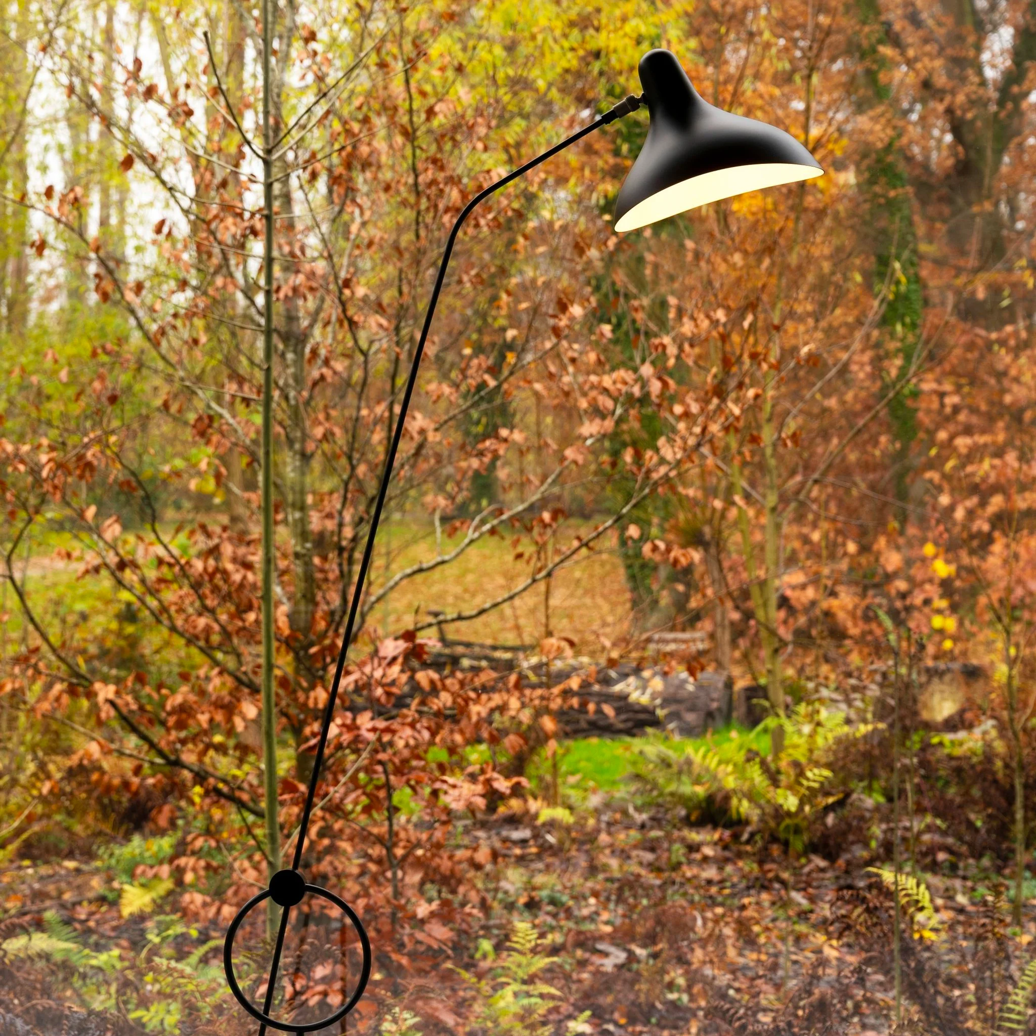Mantis BS8 L Floor Lamp by DCW - Image 4