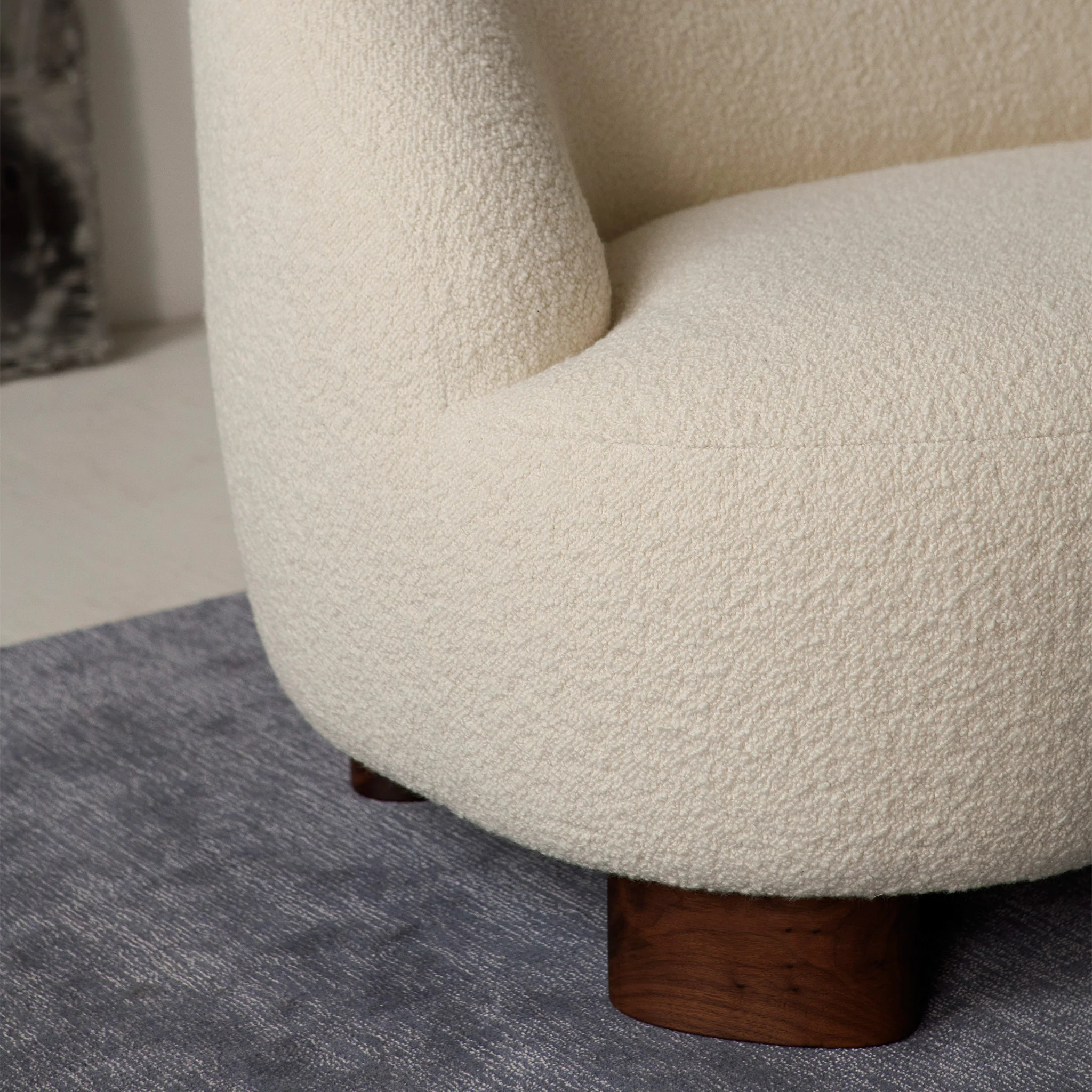 Margas LC3 Sofa By Louise Liljencrantz - Image 4