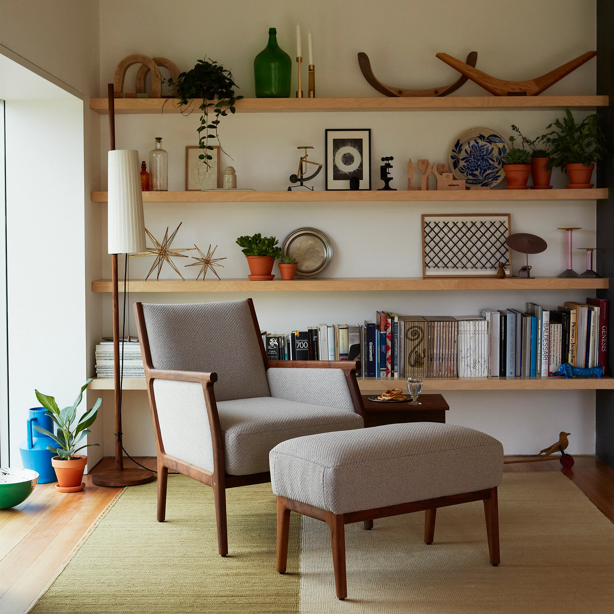 Mira Lounge Chair by Matthew Hilton - Image 3