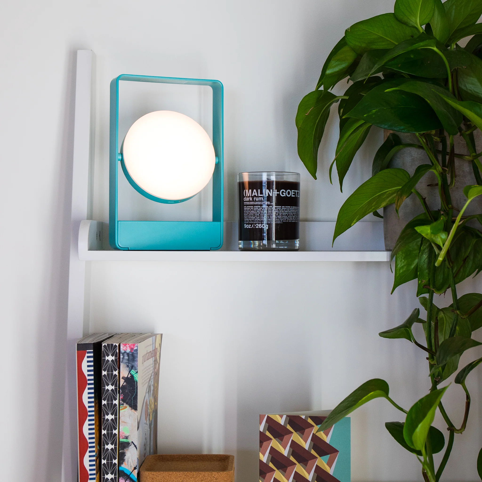 Mouro Portable Table Lamp by Case - Image 3