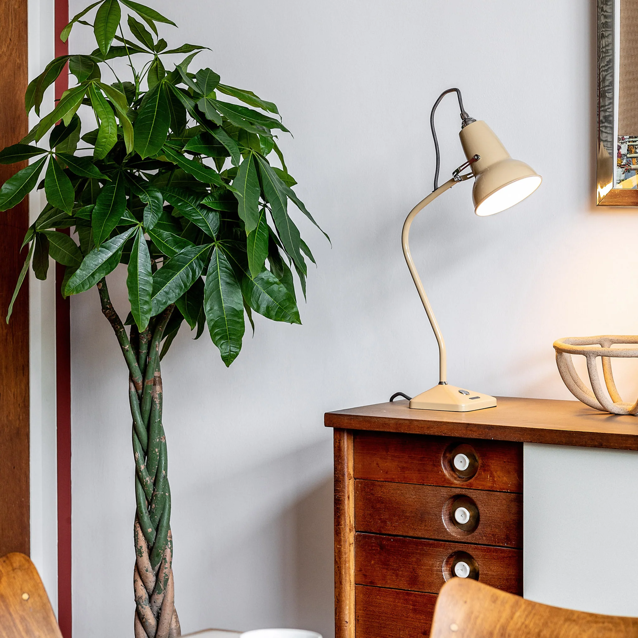 Original 1227™ Mini Table Lamp x National Trust Edition - Image 5