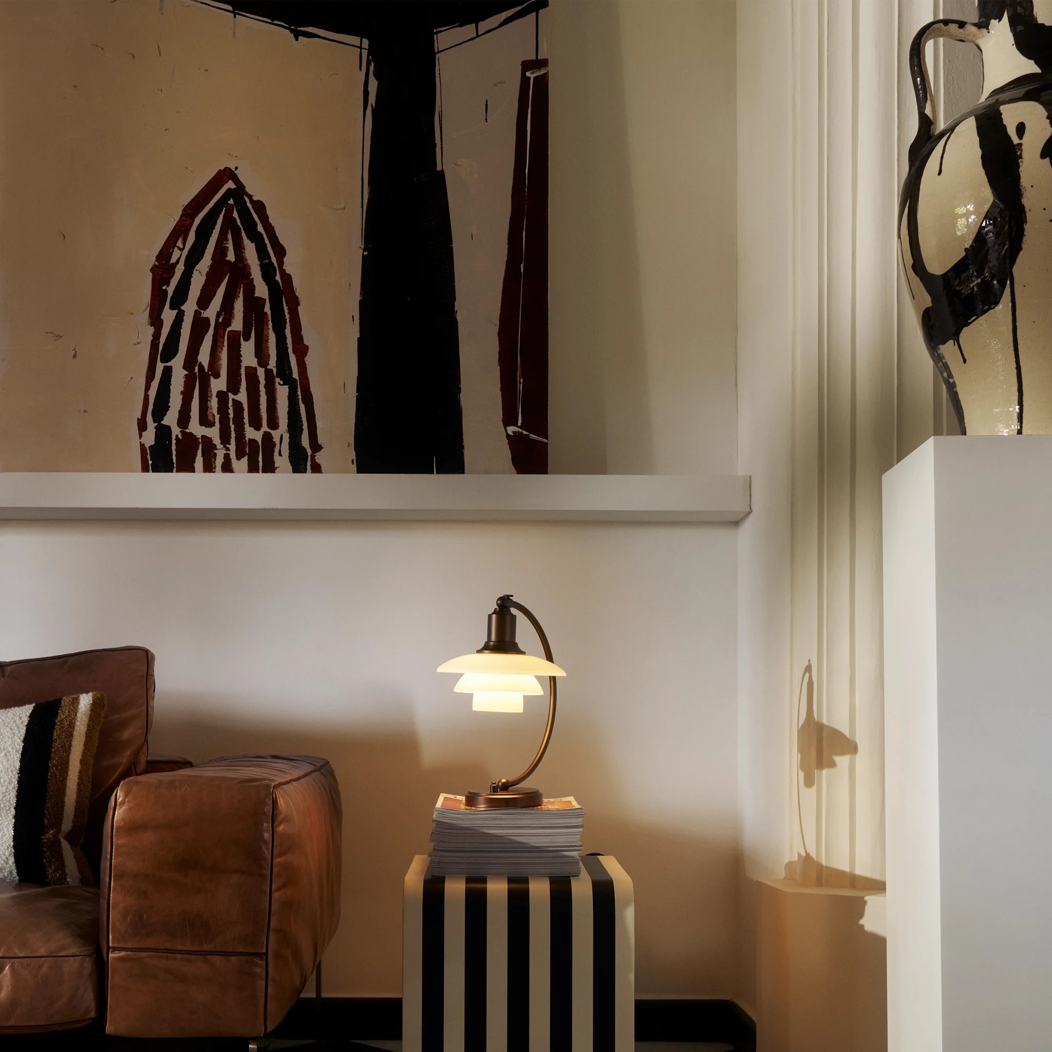 PH 2/2 Luna Table Lamp Aged Brass Edition by Louis Poulsen - Image 5