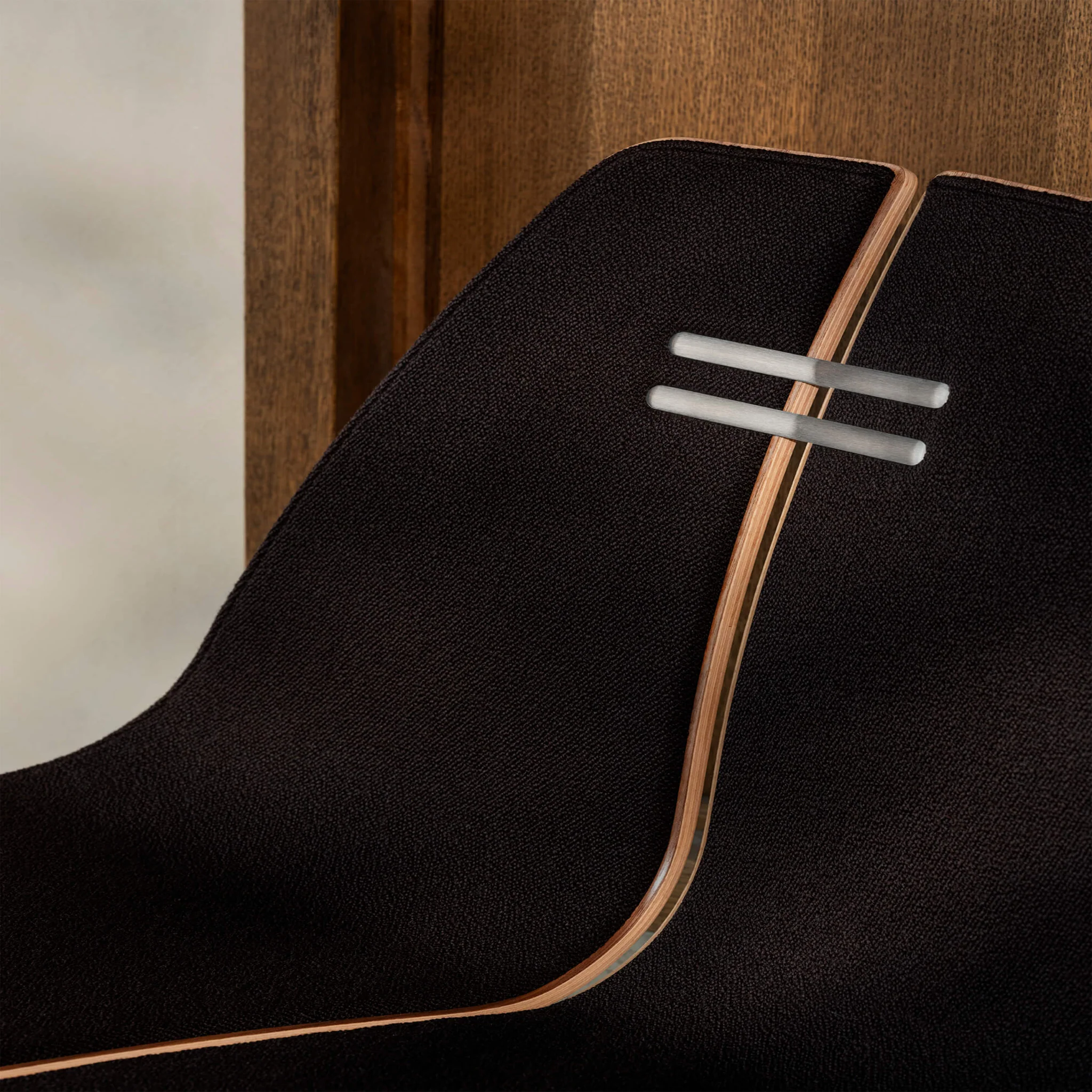 PK23 Lounge Chair Front Upholstered by Fritz Hansen - Image 4