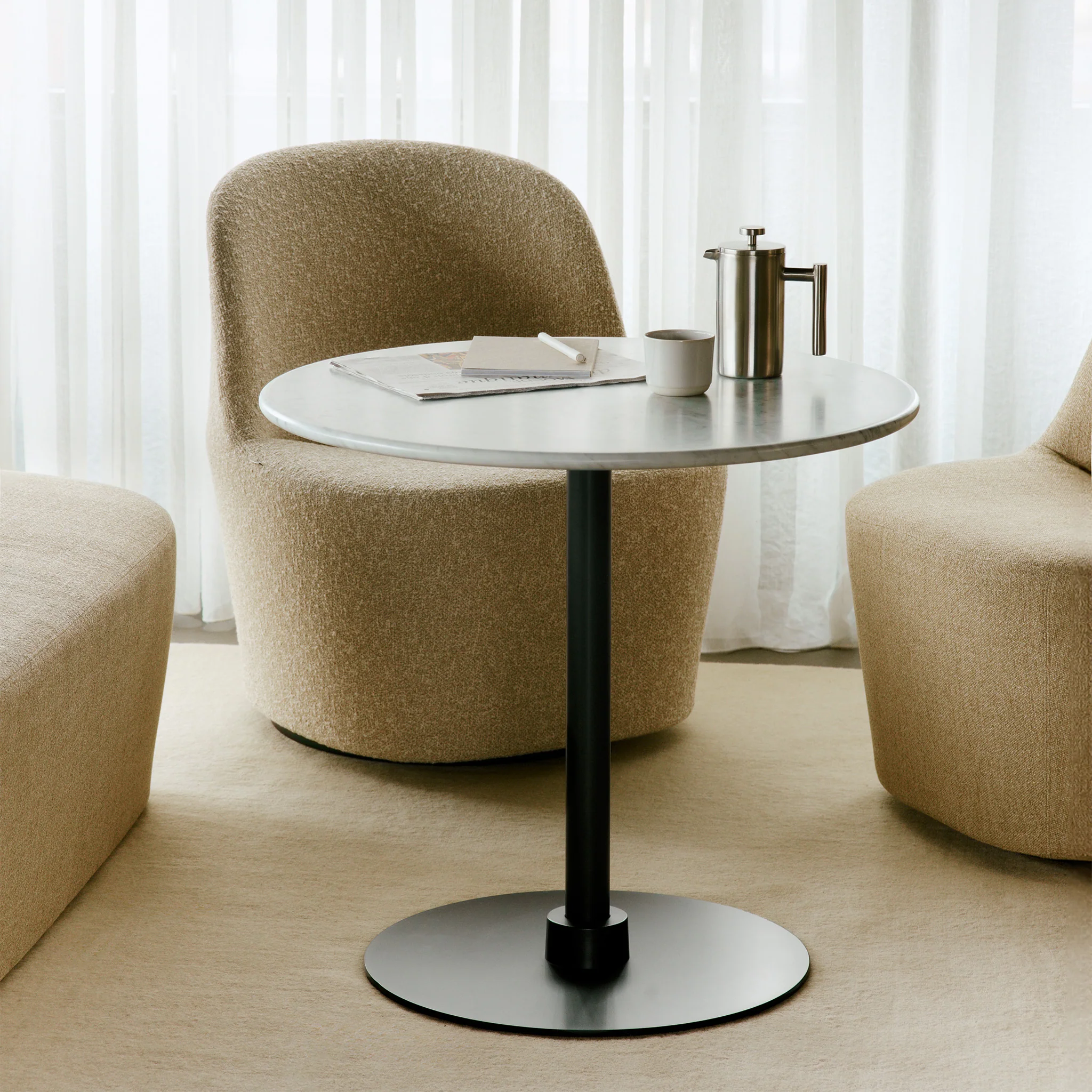 Plan Column Table by Fredericia - Image 8