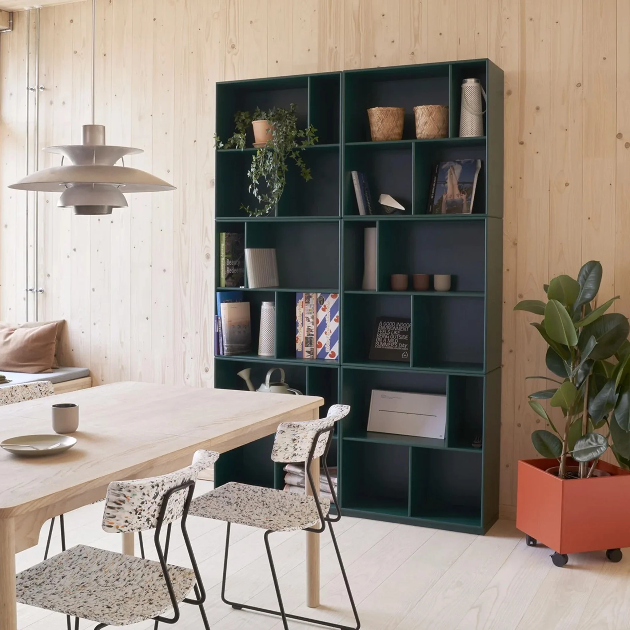 Read Bookcase by Montana Furniture - Image 9