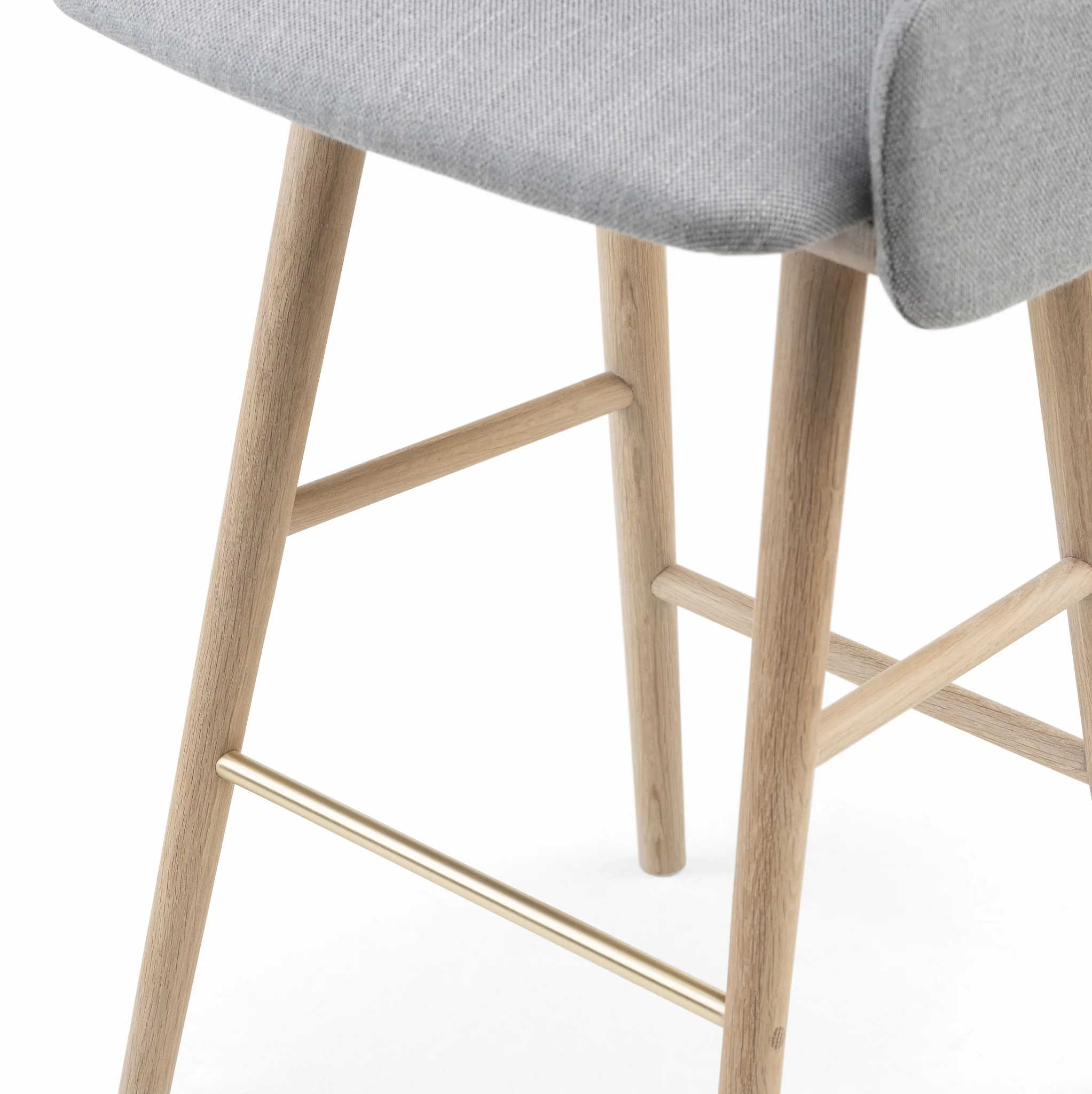 Saia Bar Stool by Matthew Hilton for De La Espada - Image 4
