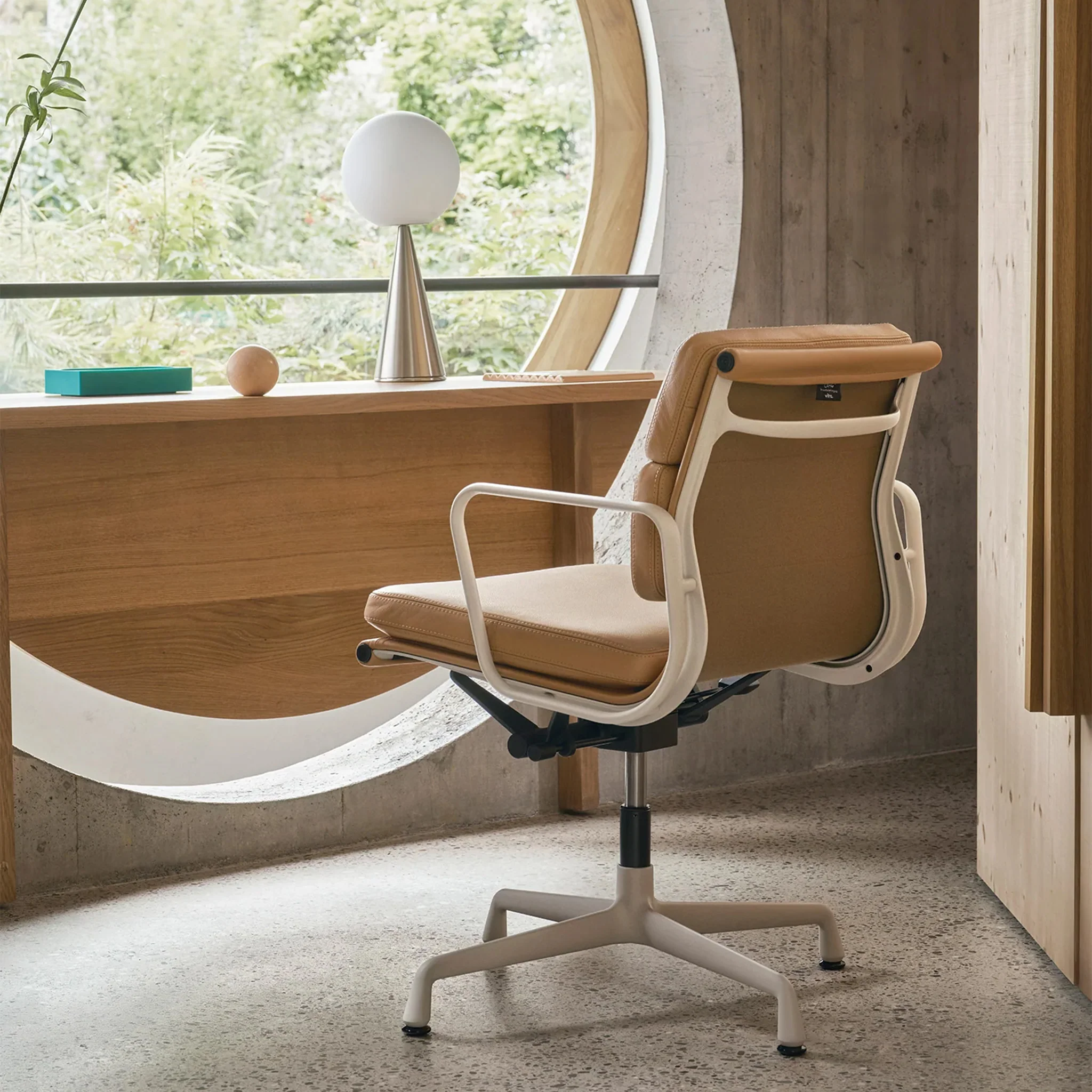 Soft Pad Home Office Chair EA 231 by Vitra - Image 5