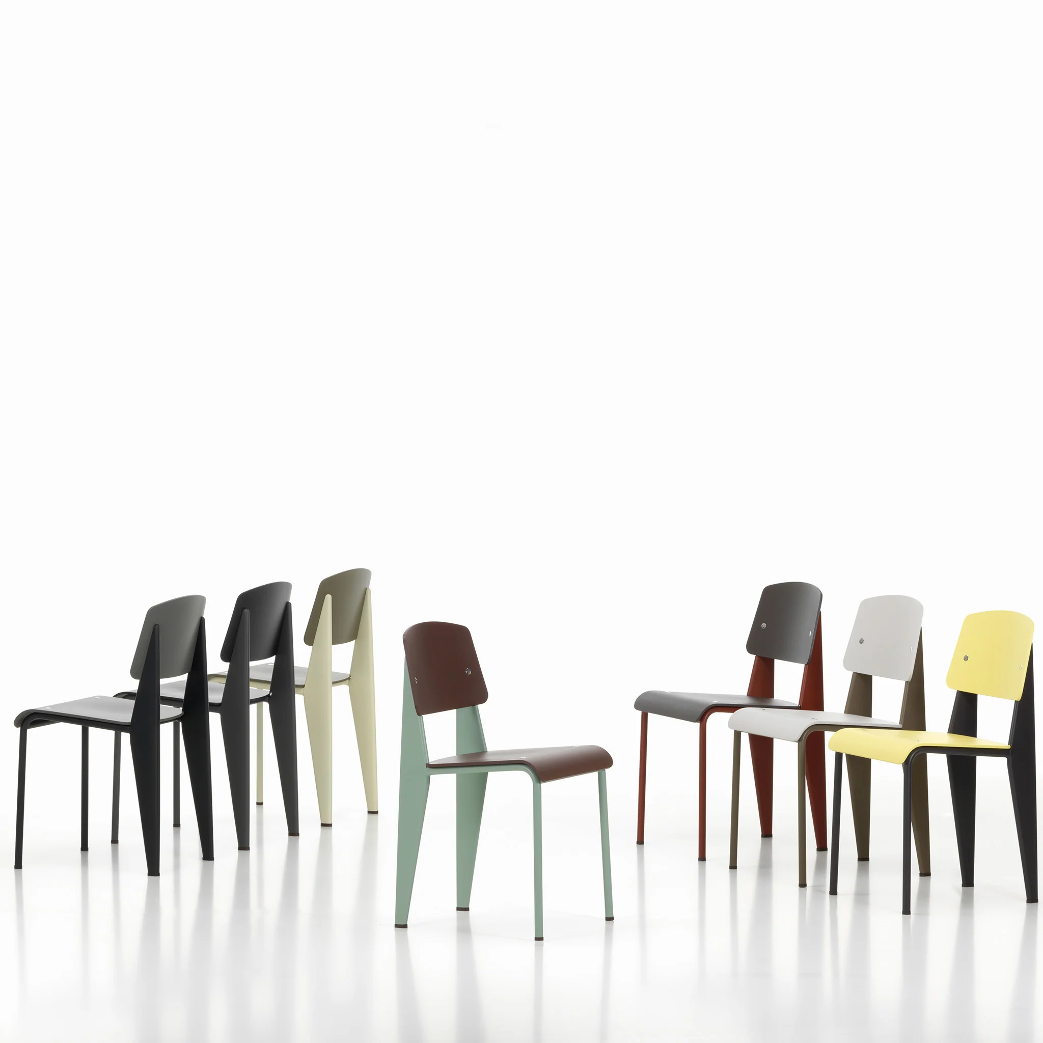 Standard SP Chair by Jean Prouvé - Image 4
