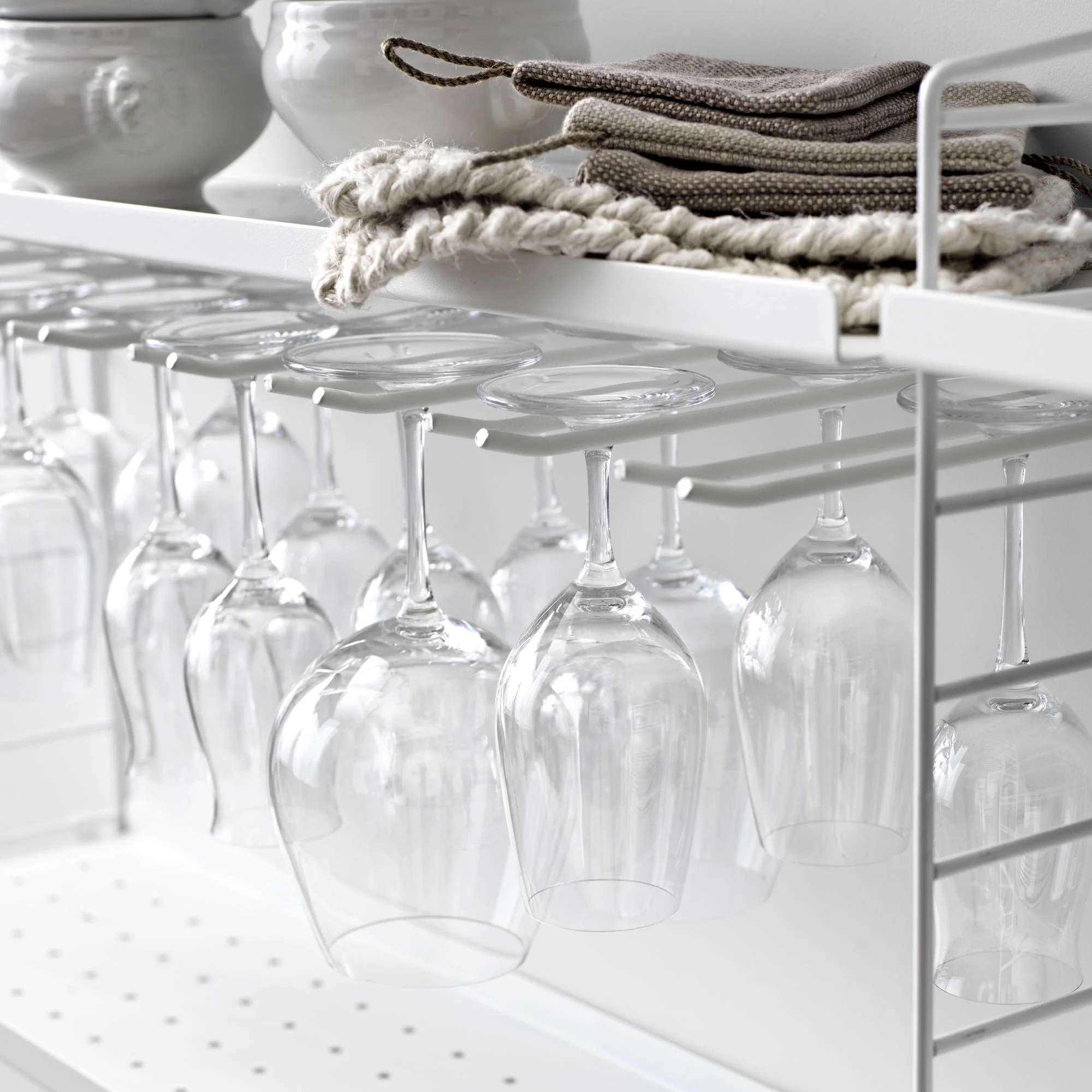 String - Hanger Rack - Image 2