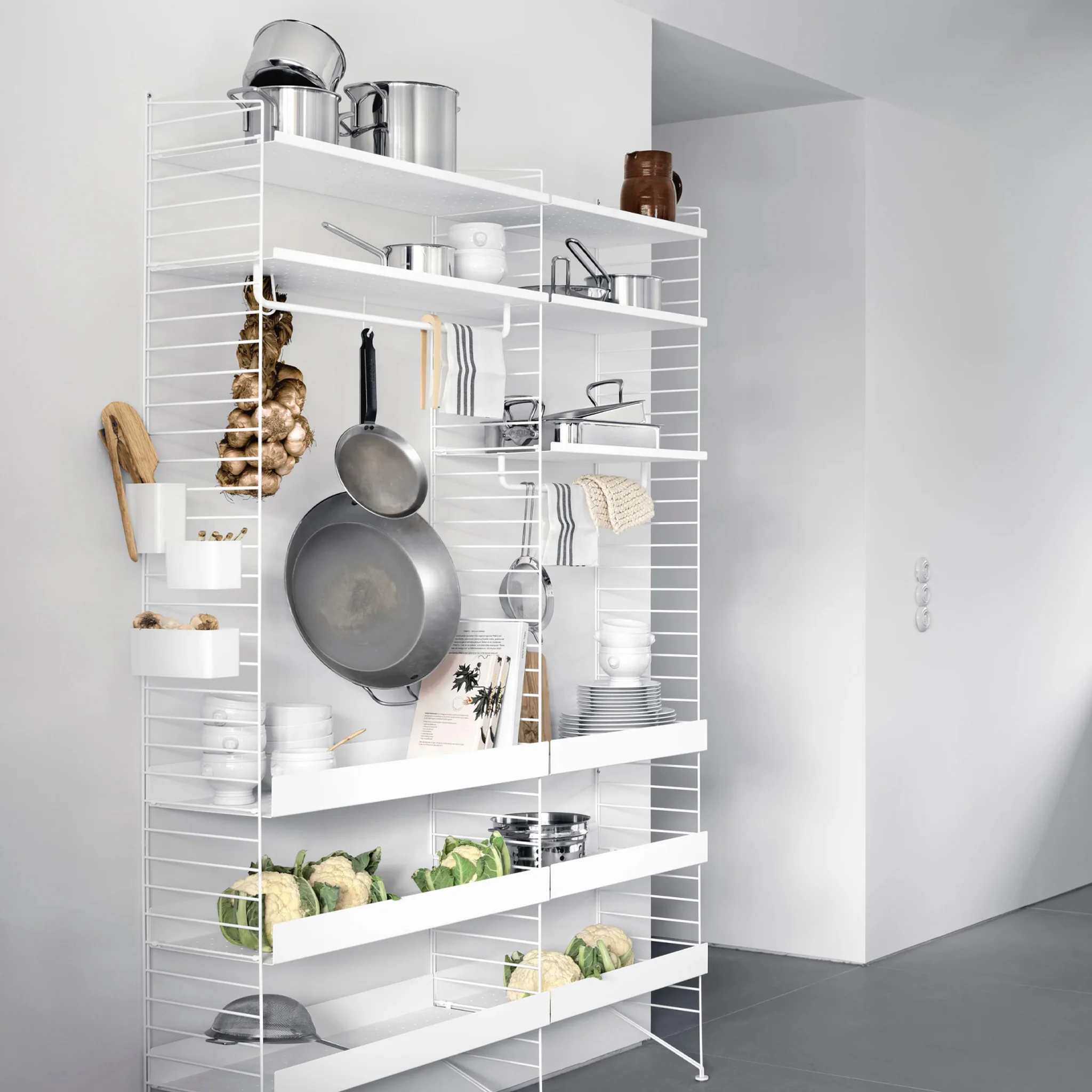 String - Metal Shelves - Image 8
