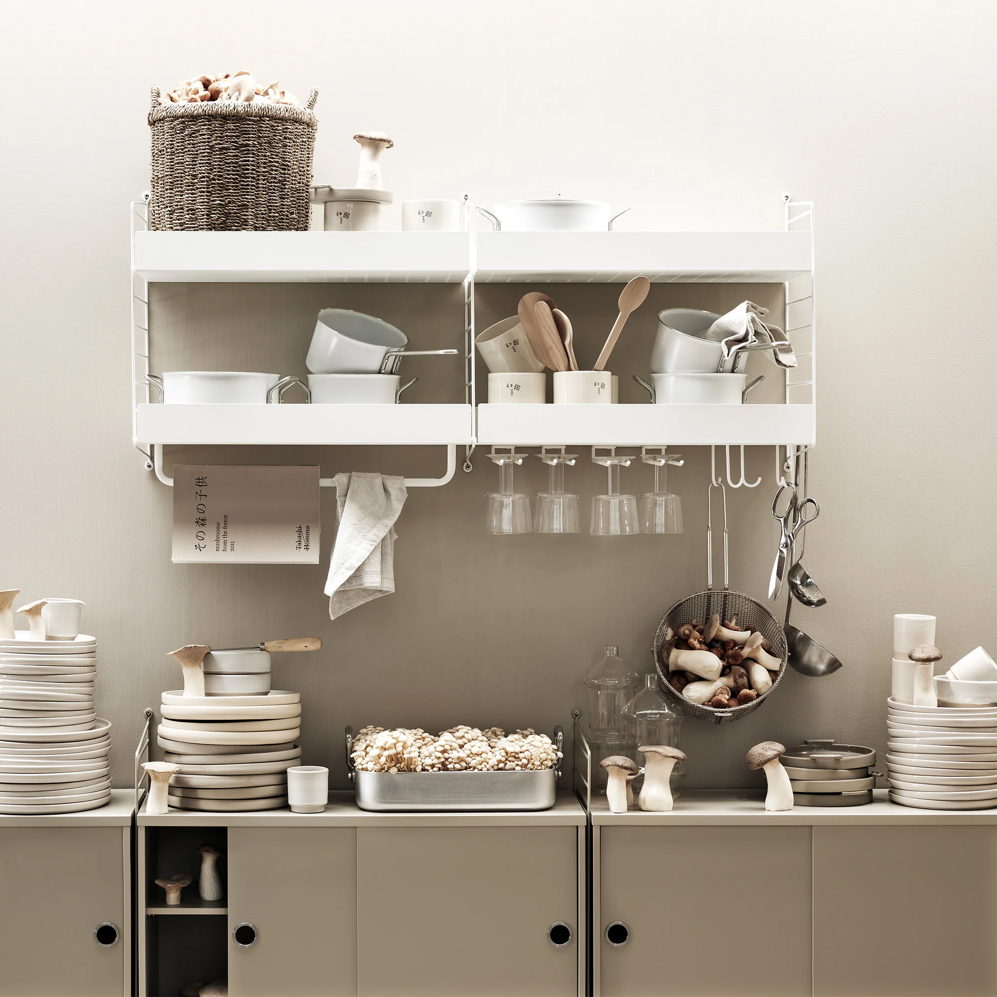 String - Cabinet with Sliding Doors - Image 8