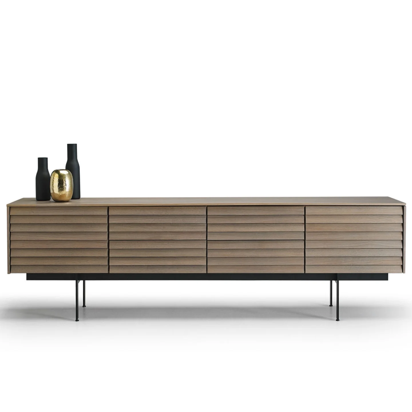 Sussex Sideboard With Legs by Punt - Image 8