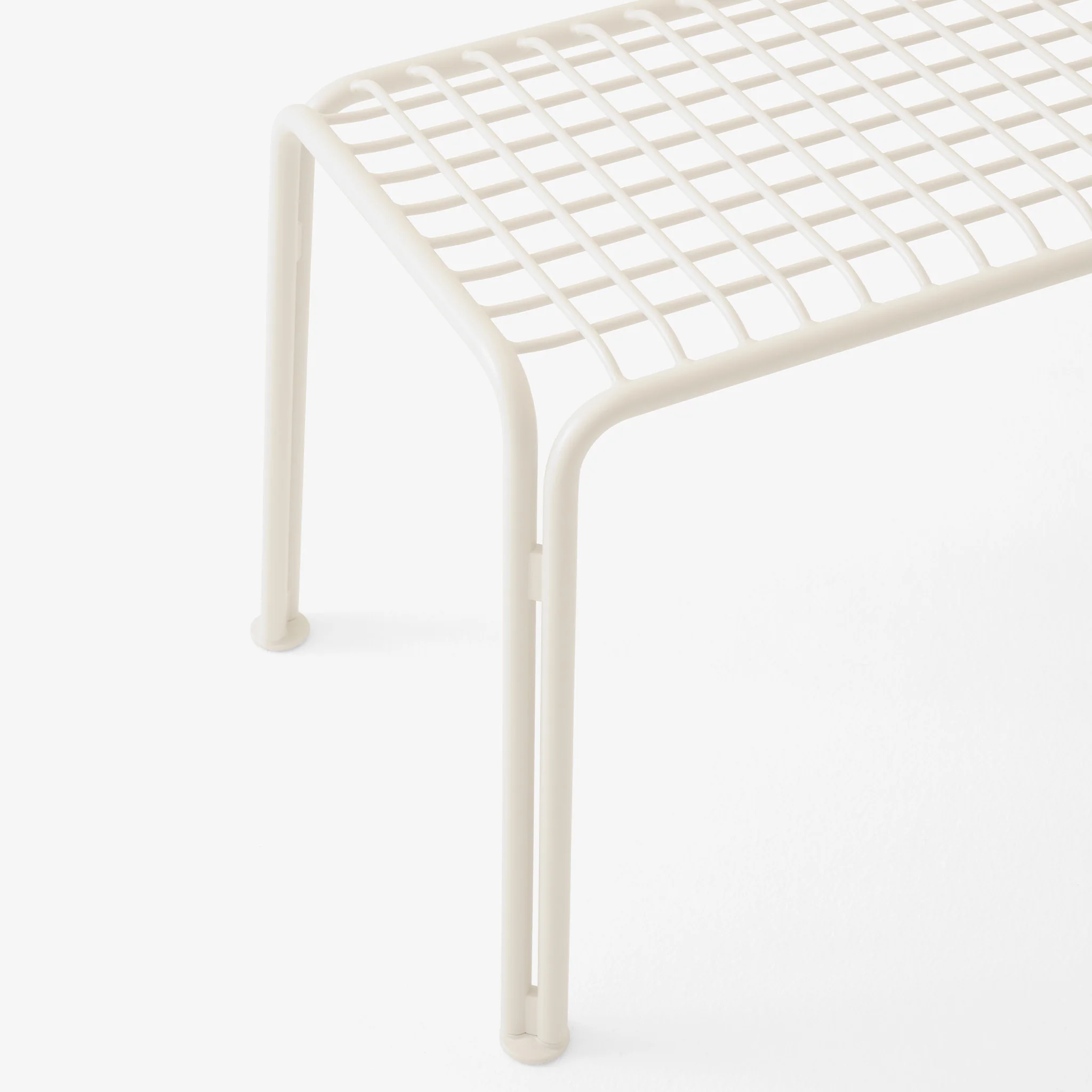 Thorvald SC112 Outdoor Bench - Image 2