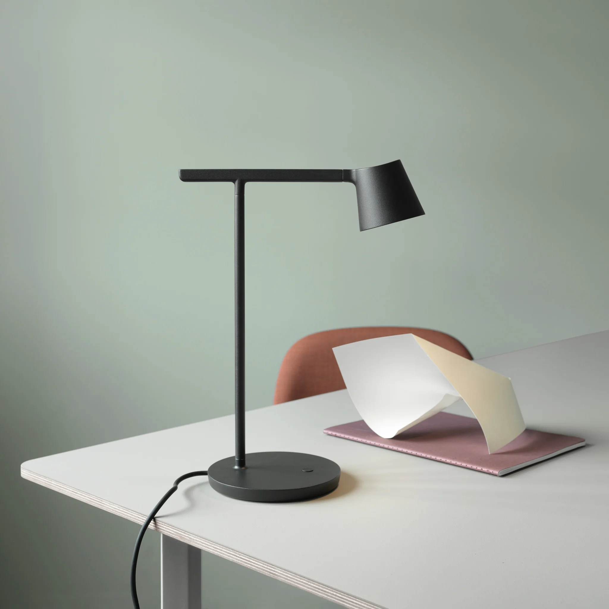 Tip Table Lamp by Muuto - Image 4