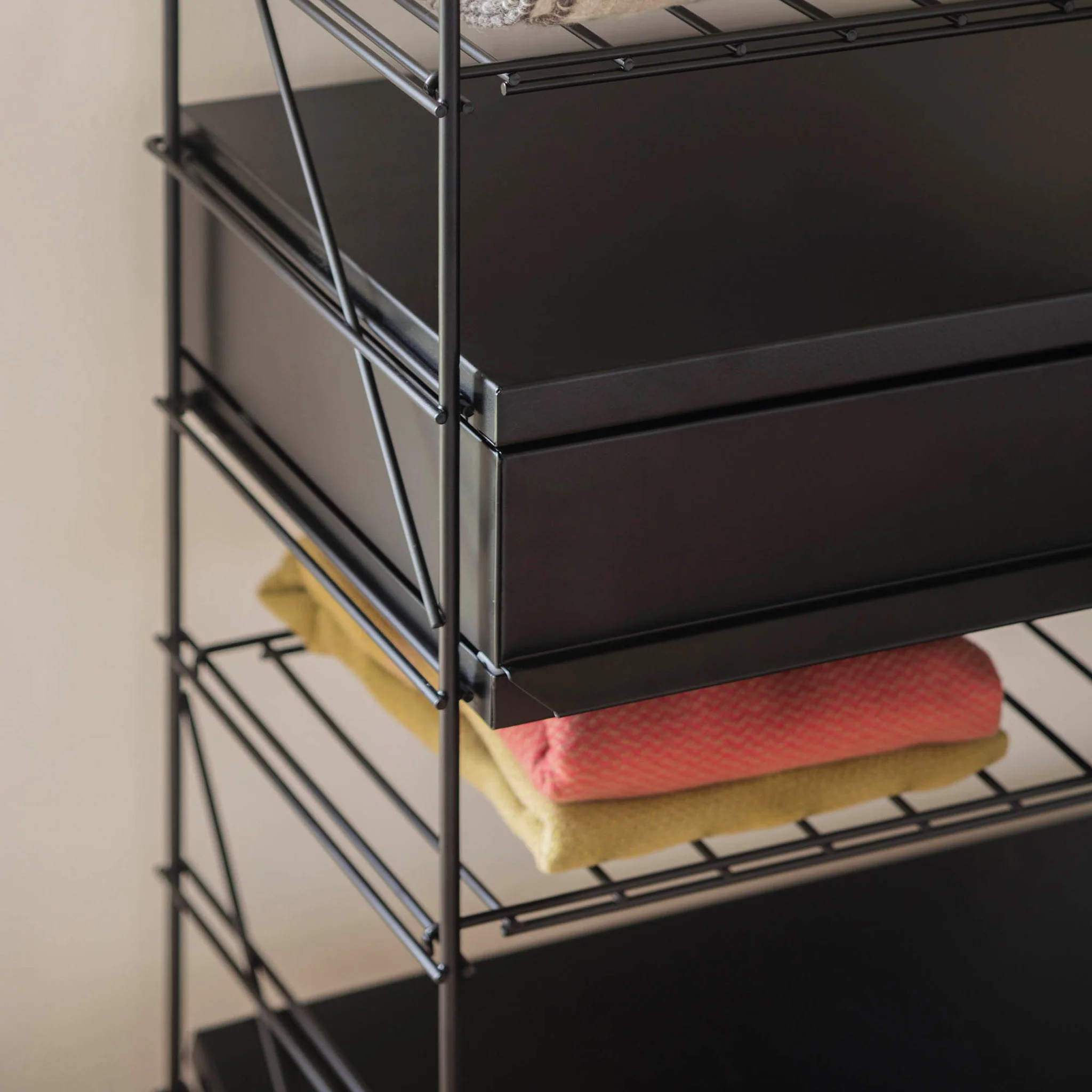 TRIA Storage System - Grid Shelf by Mobles 114 - Image 10